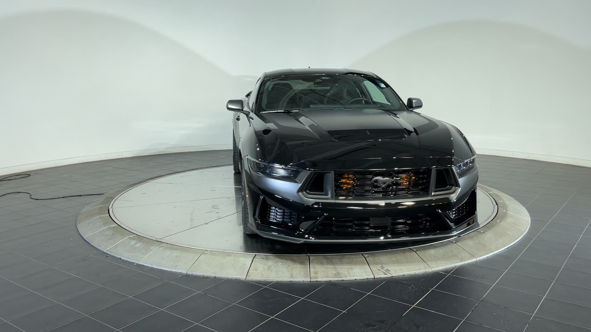 2024 Ford Mustang Dark Horse 3