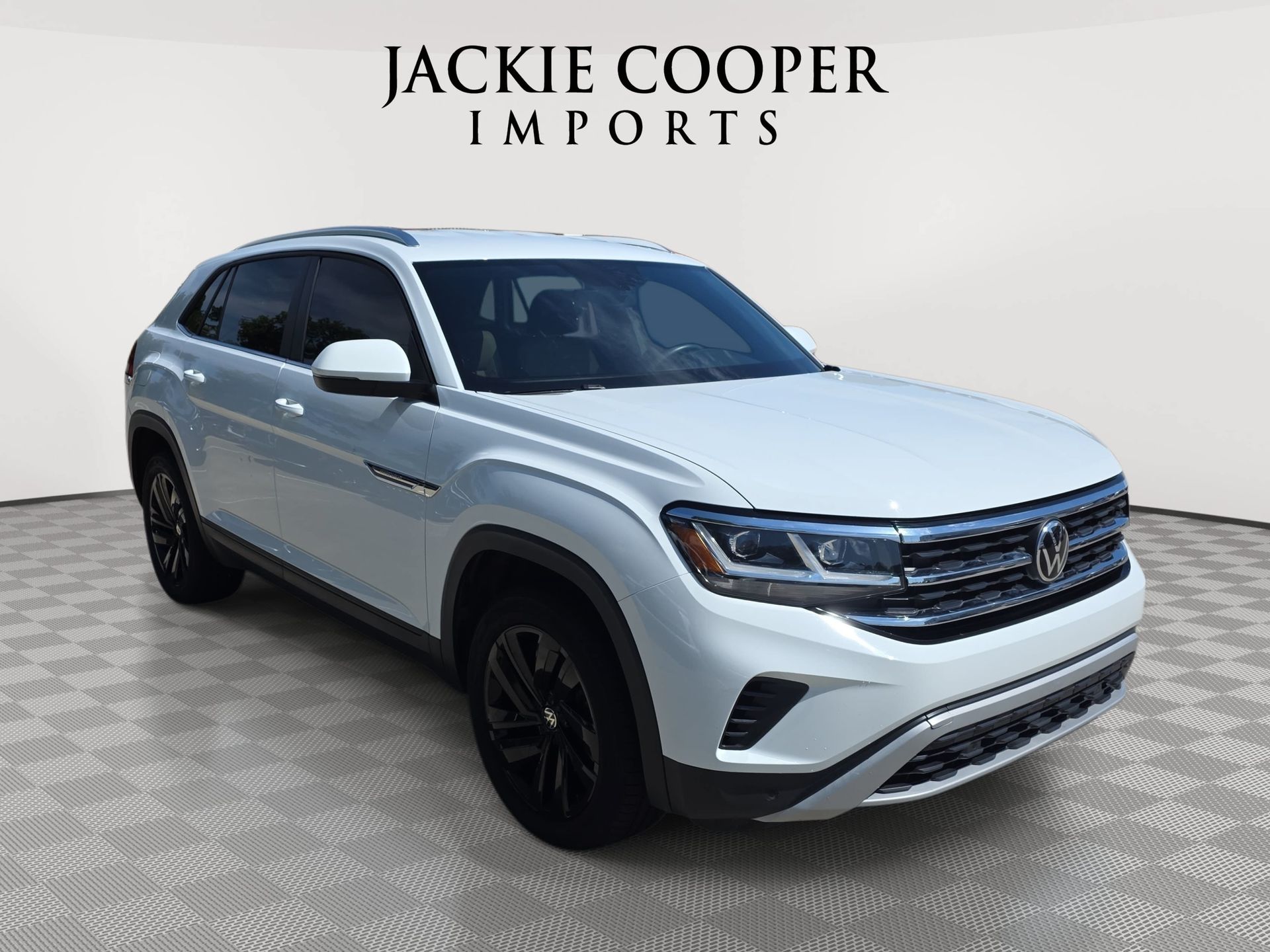 View vehicle photo 3