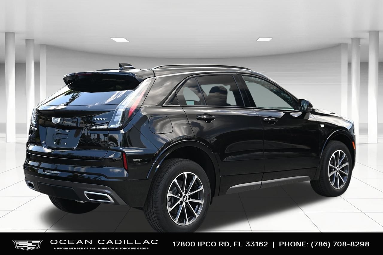 2024 Cadillac XT4 Sport 5