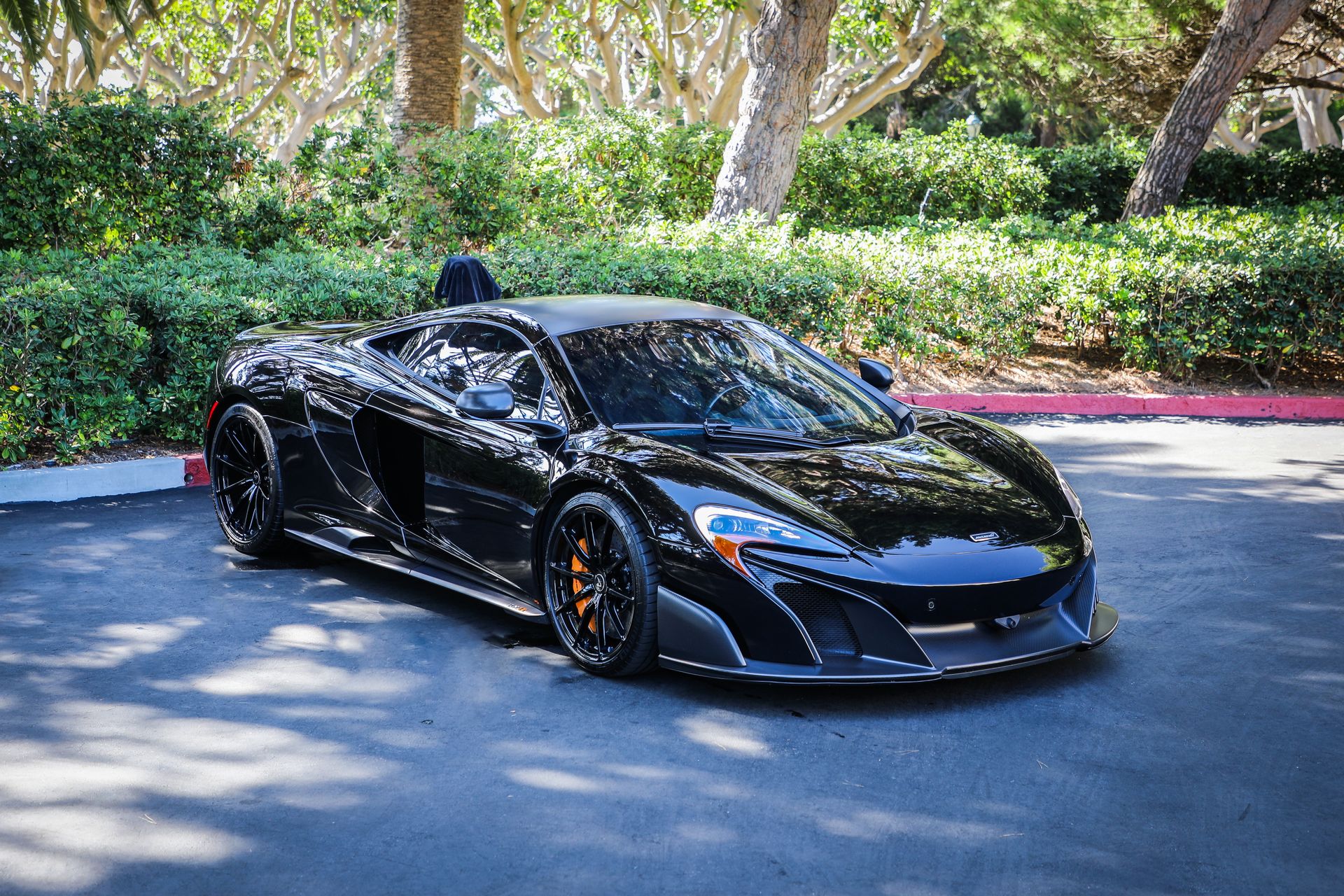 Fire Black 2016 McLaren 675LT Coupe Rear-Wheel Drive 7-Speed Automatic