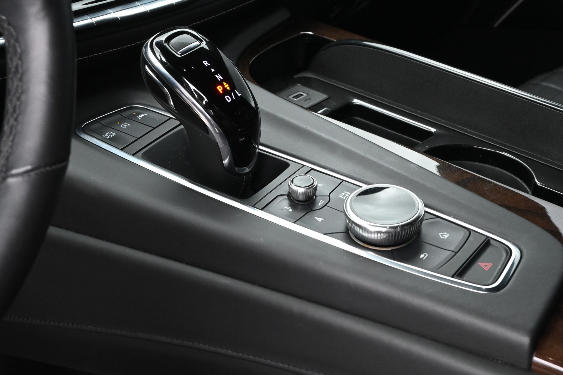 2023 Cadillac Escalade Premium Luxury Platinum - 11
