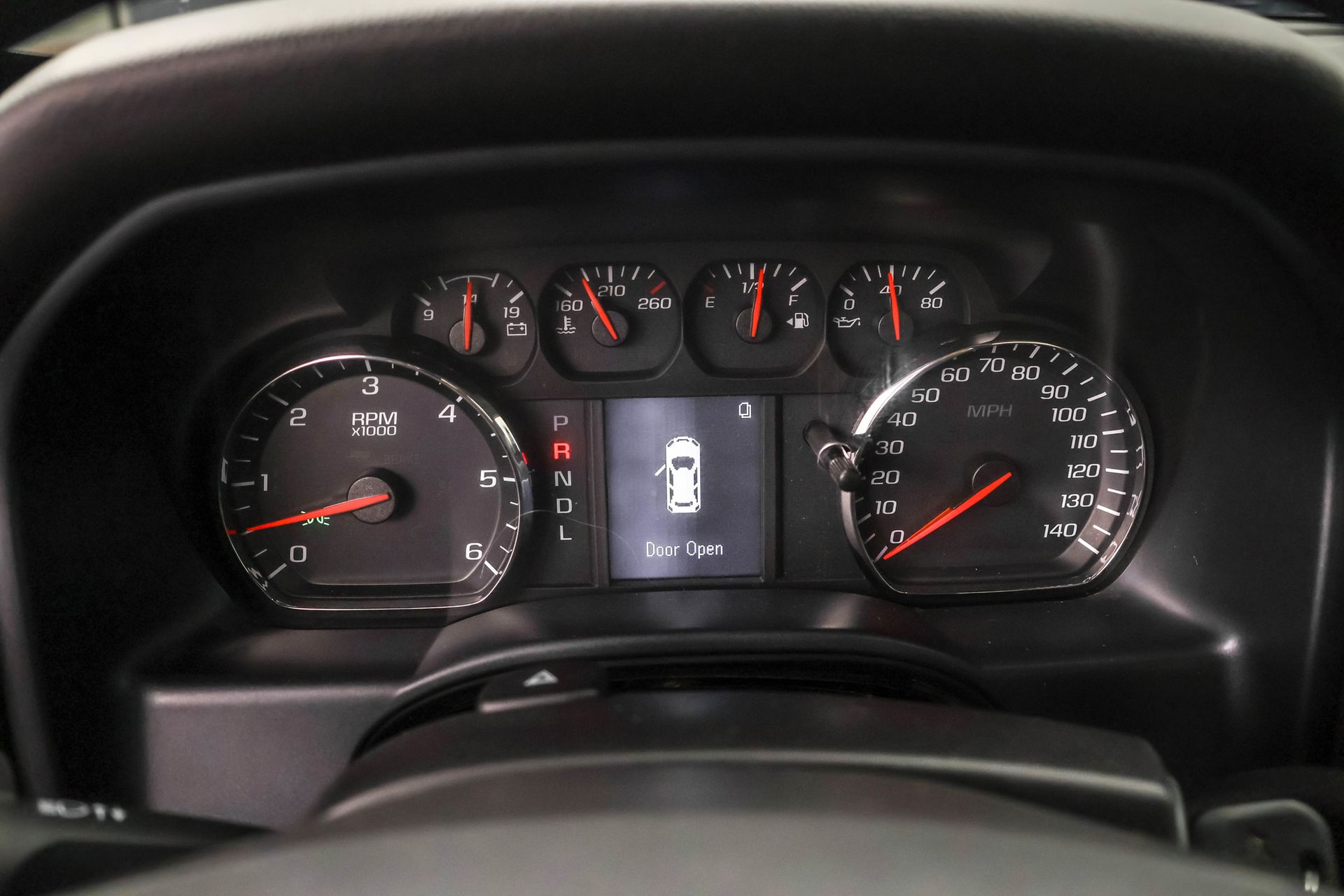 2017 CHEVROLET SILVERADO - Image 24