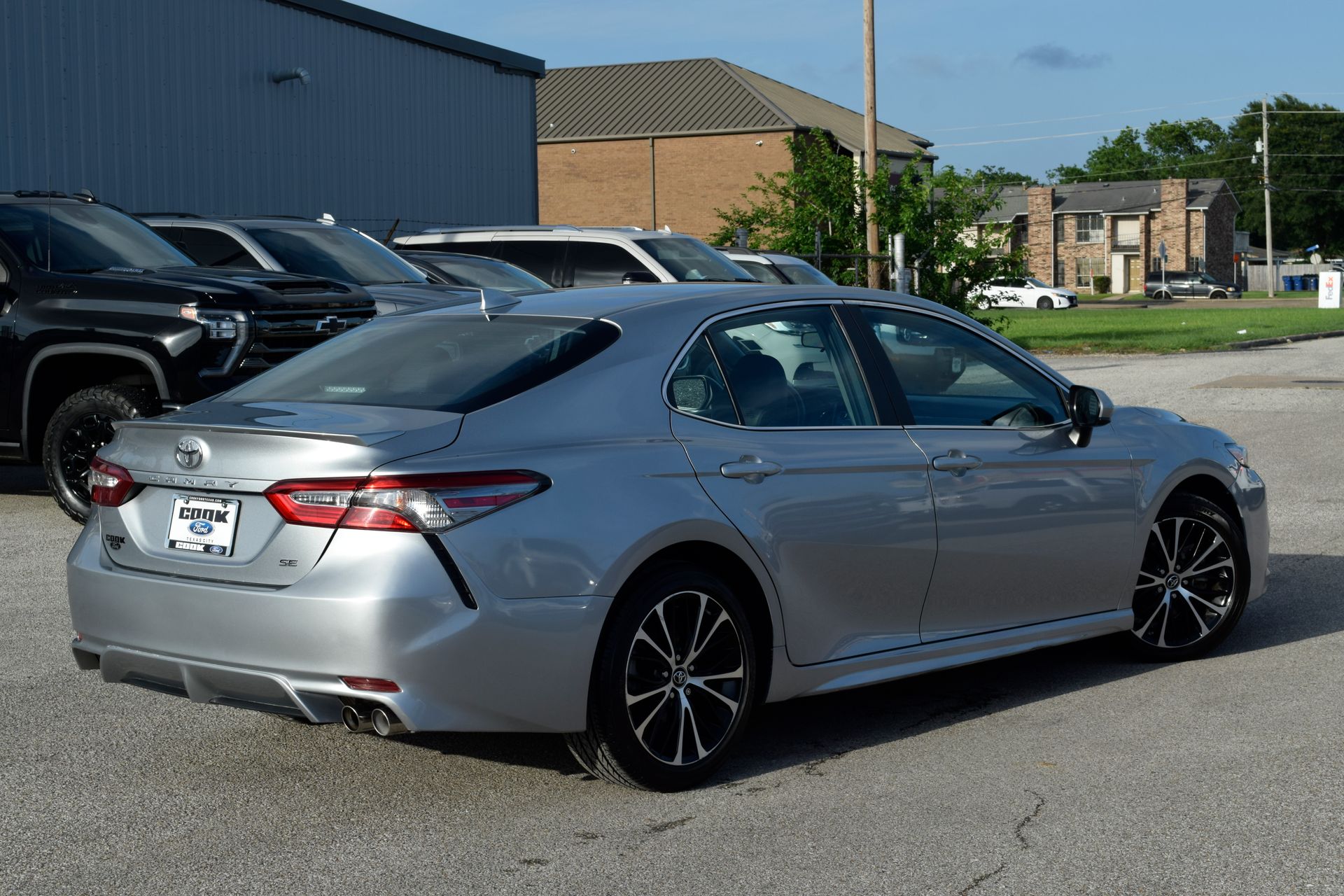 2019 Toyota Camry SE - 3
