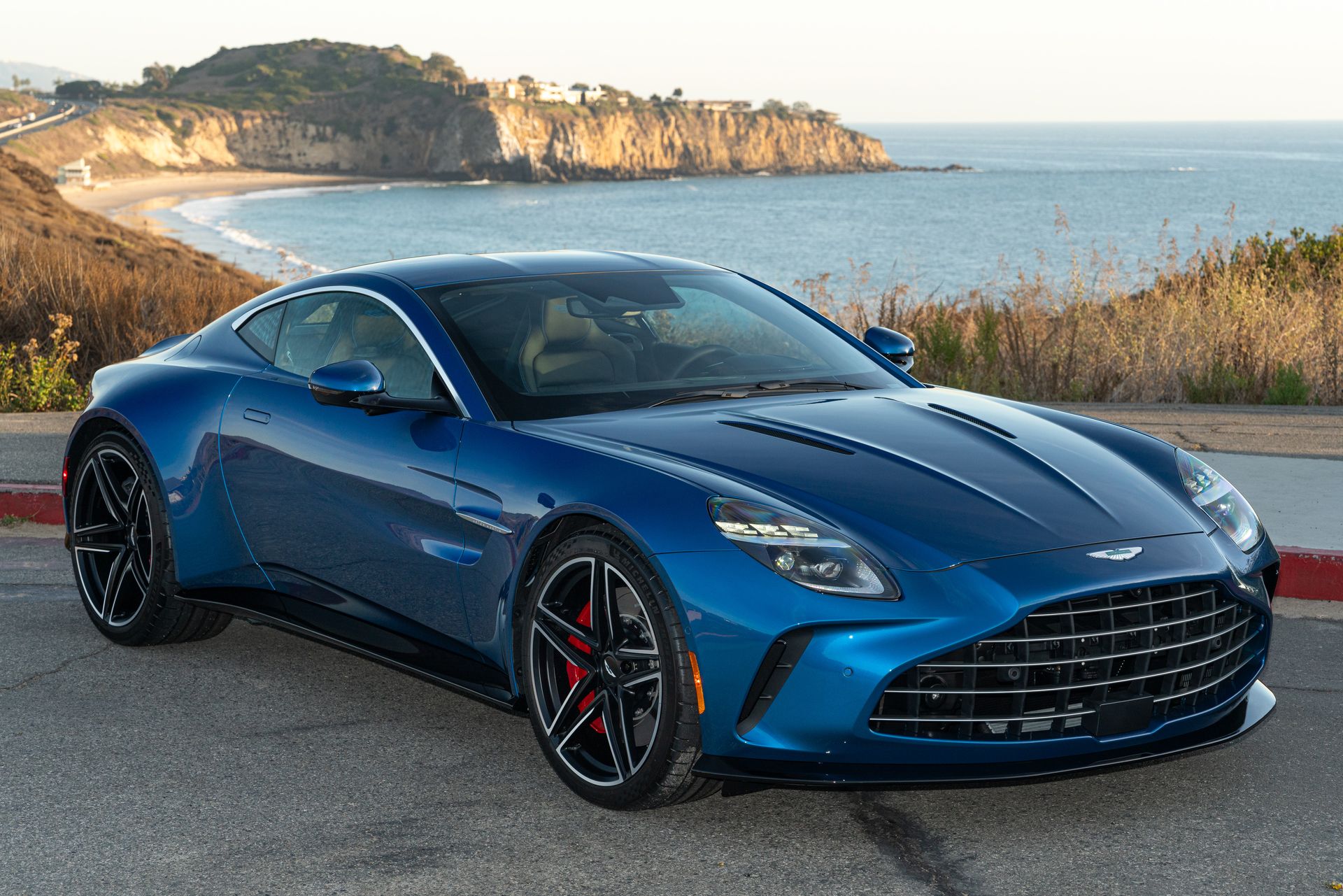 2025 Aston Martin Vantage 4.0 V8 AUTO's photo