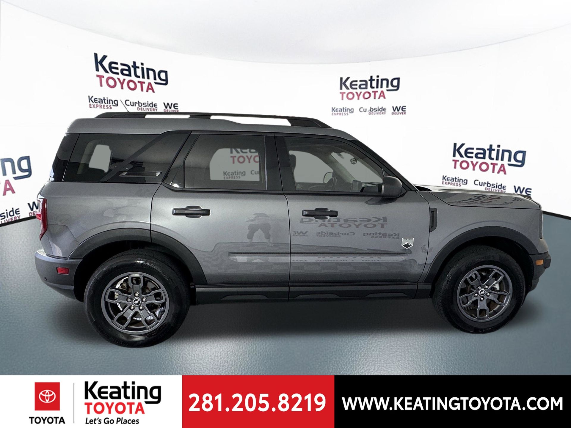 View vehicle photo 4