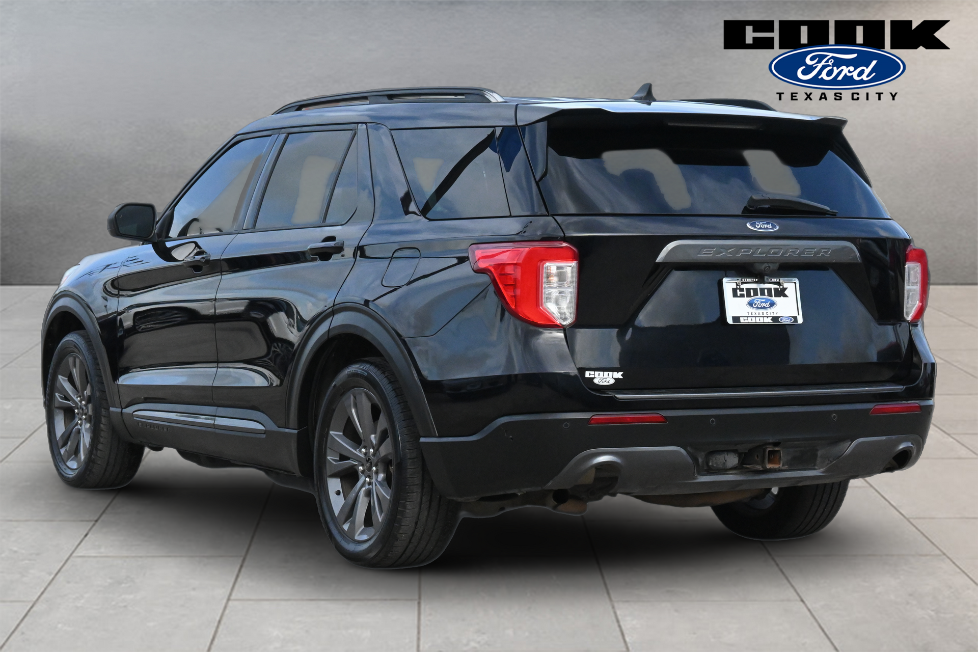 2021 Ford Explorer XLT Black at Ultimate Motorsports