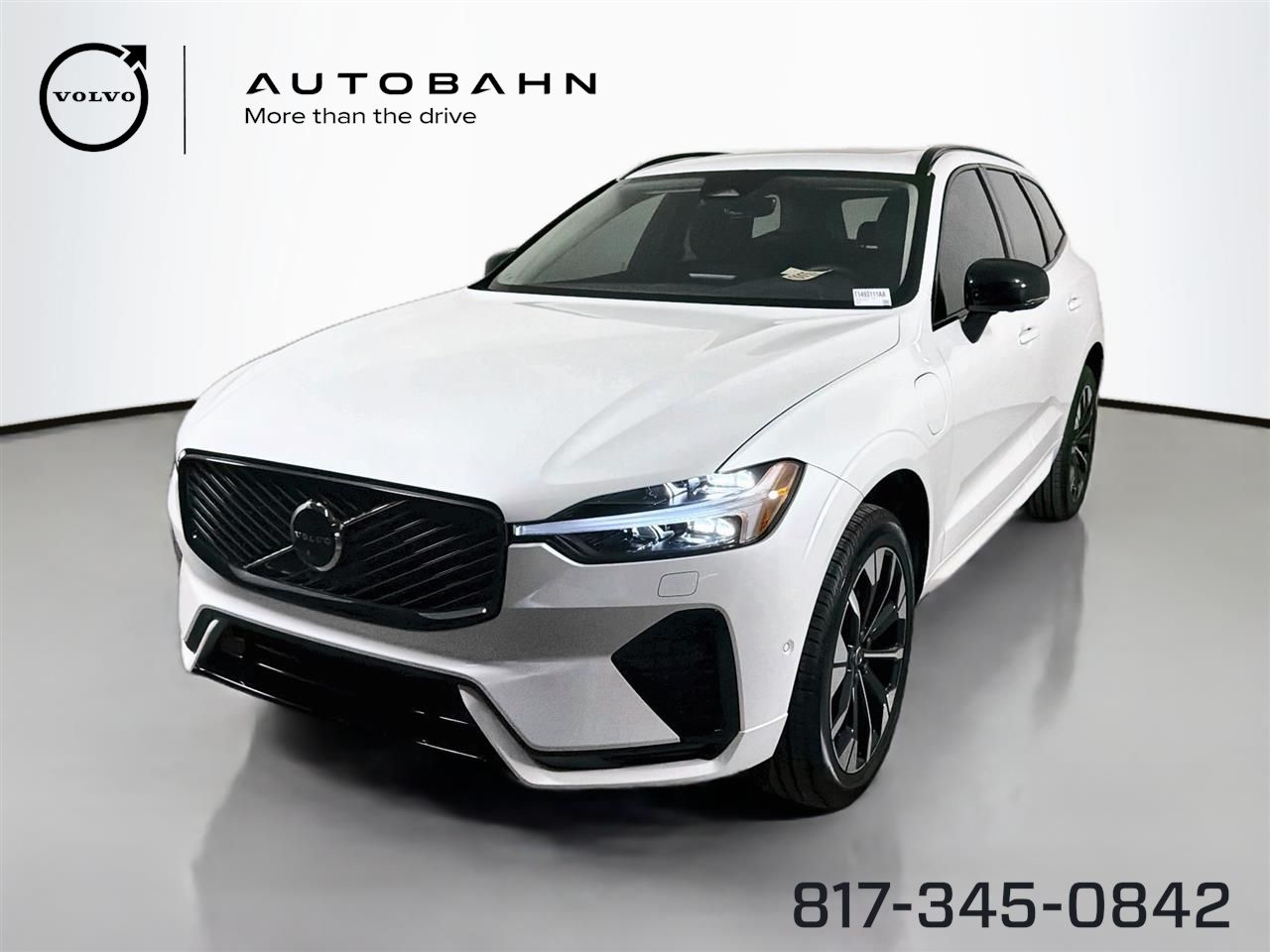 Crystal White Metallic 2026 Volvo XC60 SUV / Crossover All-Wheel Drive Automatic