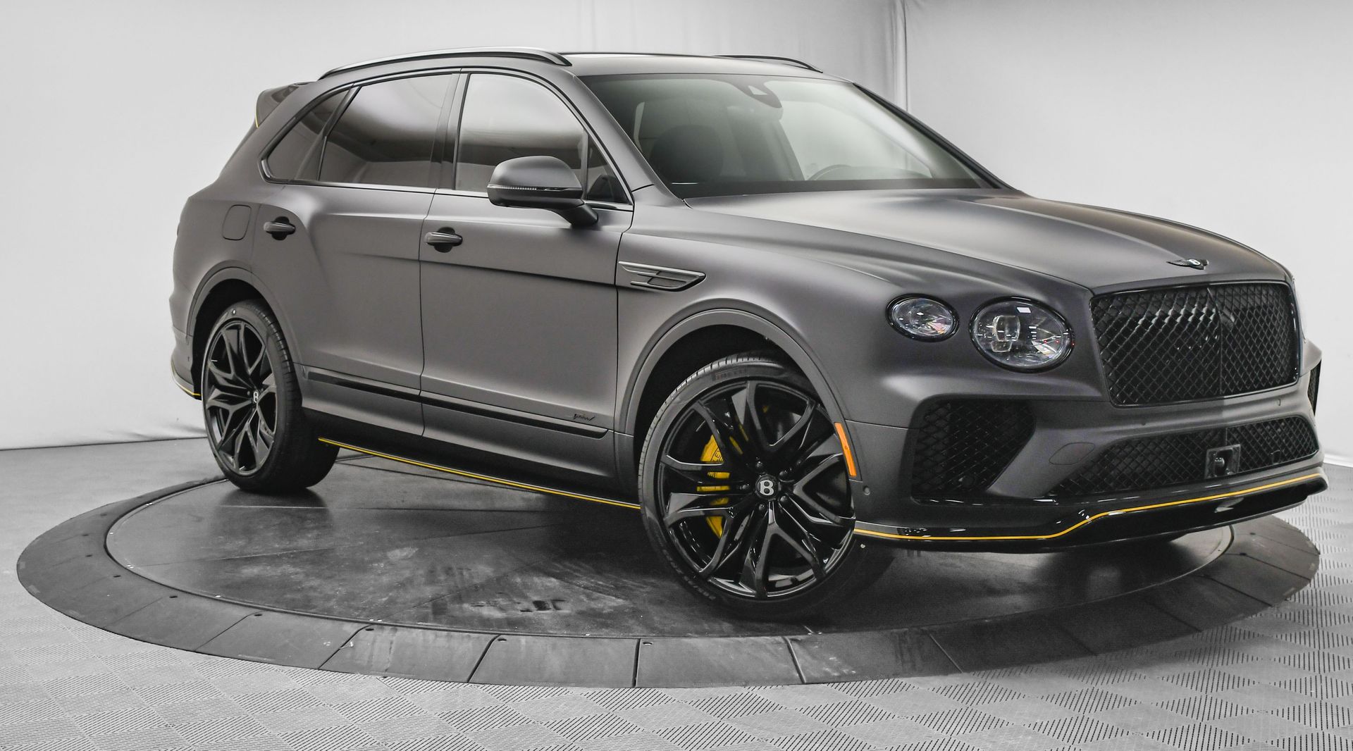 2026 Bentley Bentayga Speed's photo