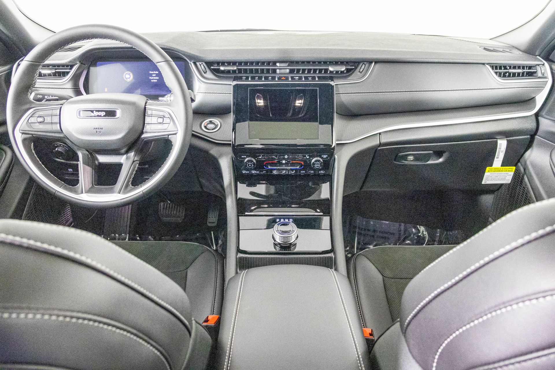 2025 JEEP GRAND CHEROKEE - Image 3