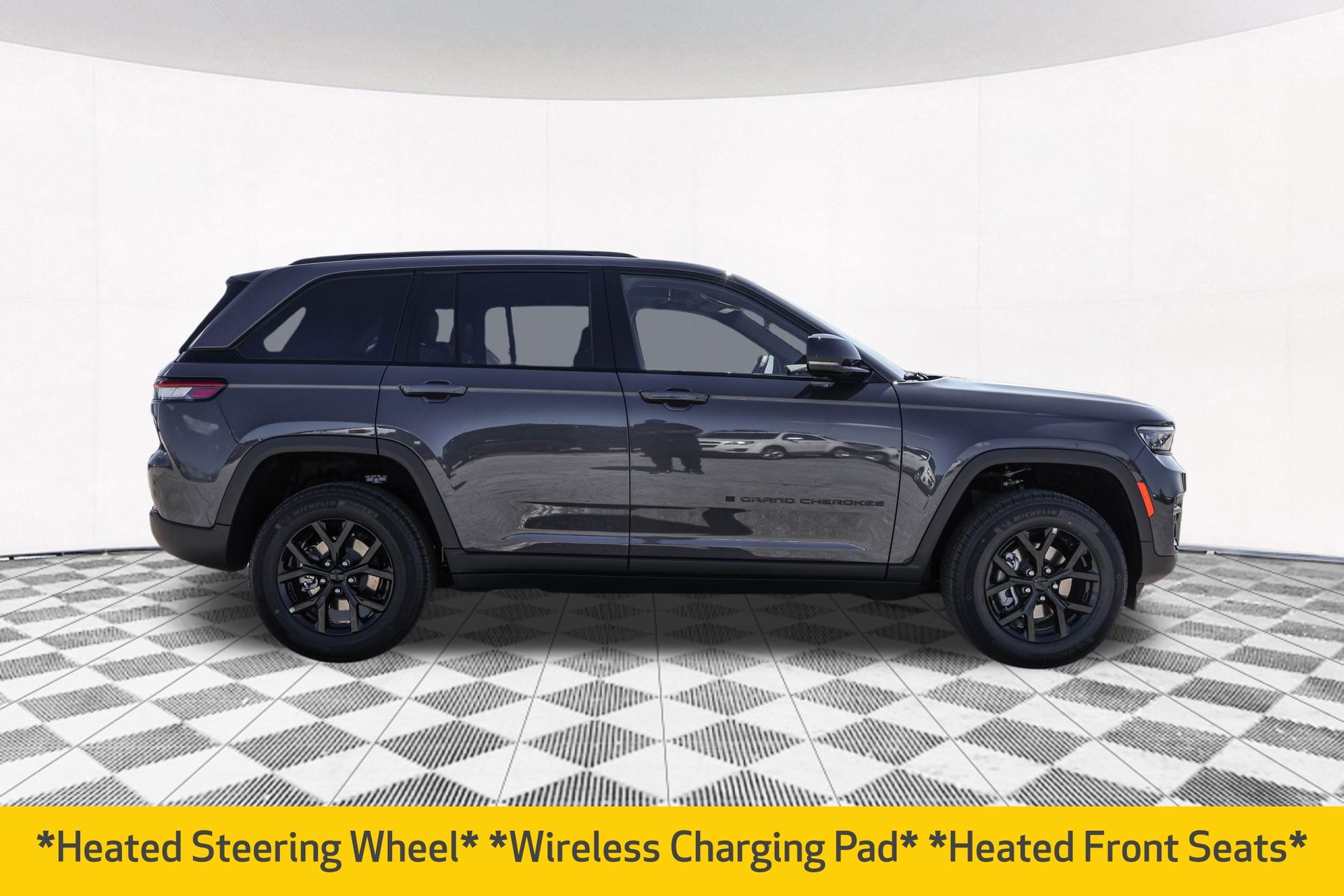 2025 JEEP GRAND CHEROKEE - Image 10