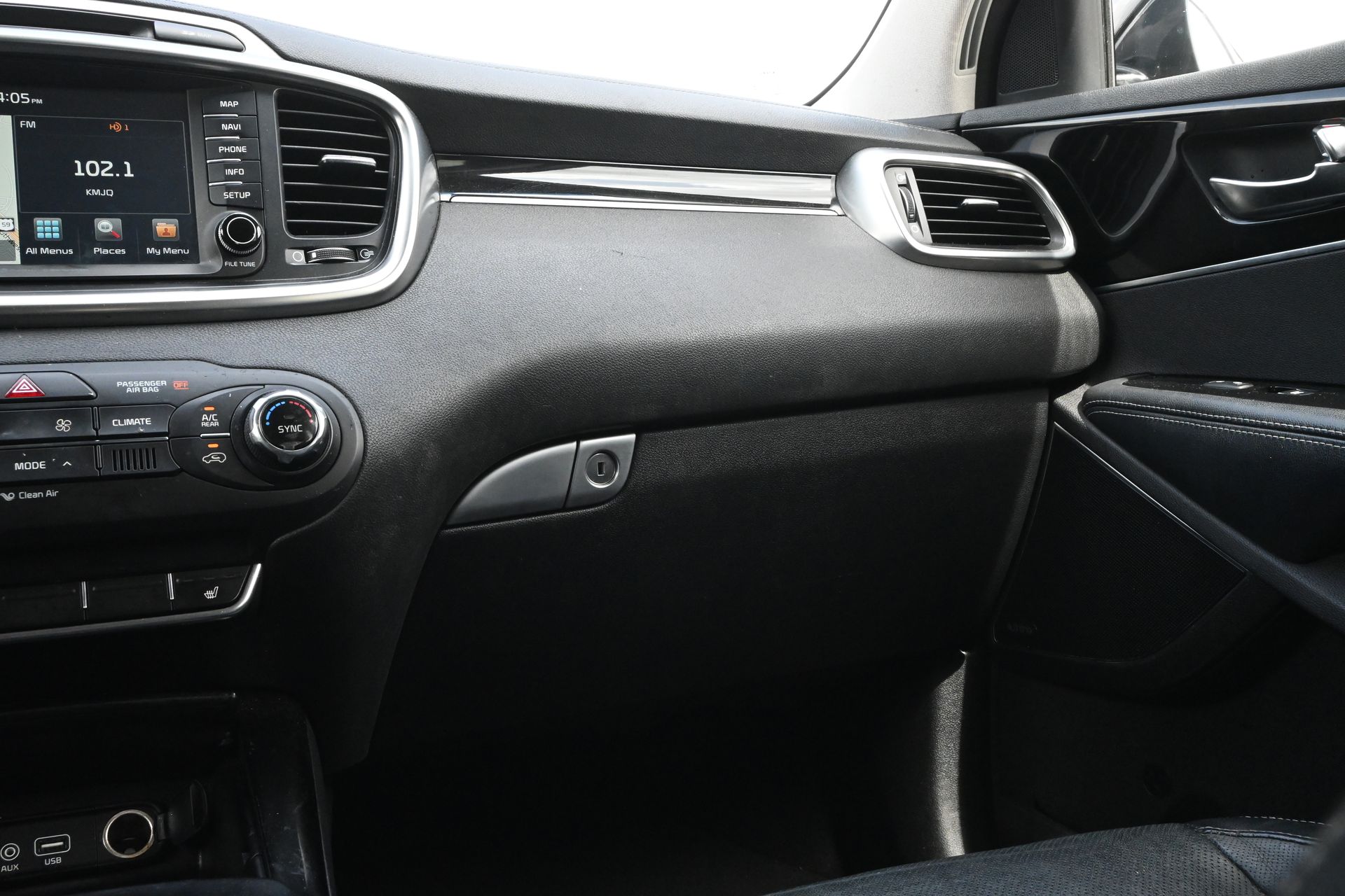 2016 Kia Sorento SX Silver at Toyota of Victoria