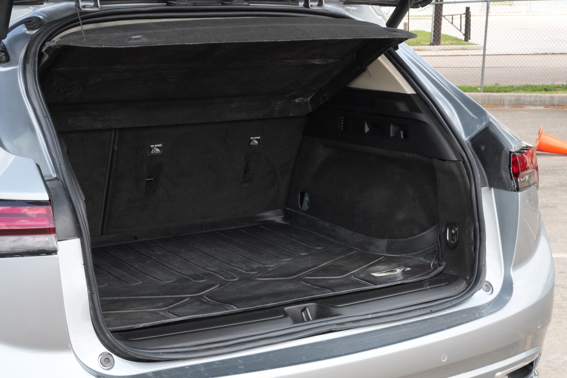 2023 Buick Envision Essence Gray at Toyota of Victoria