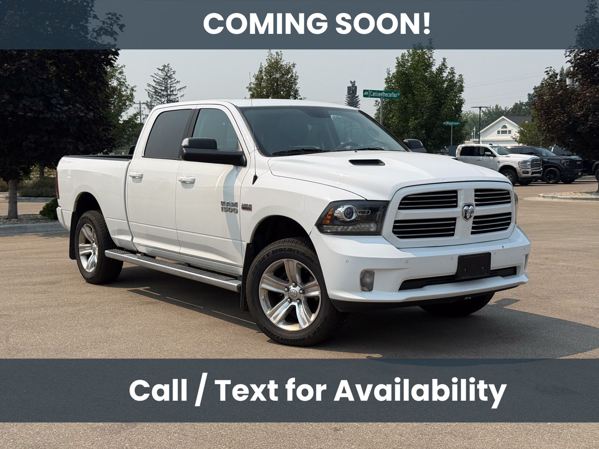Bright White Clearcoat 2017 RAM 1500 Pickup Truck Four-Wheel Drive Automatic