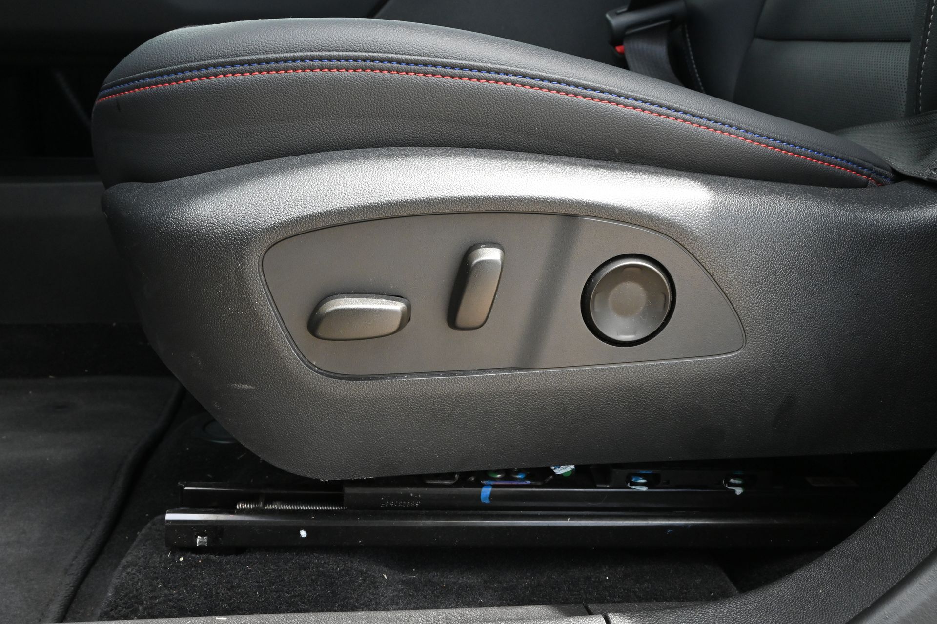 2024 Chevrolet Equinox EV RS Black at Ultimate Motorsports