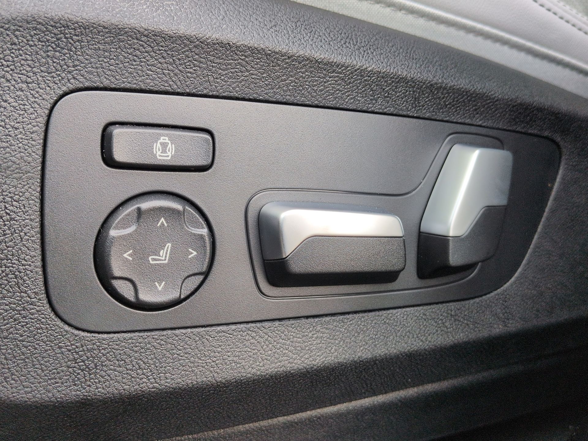 new 2026 BMW X5 car, priced at $78,775