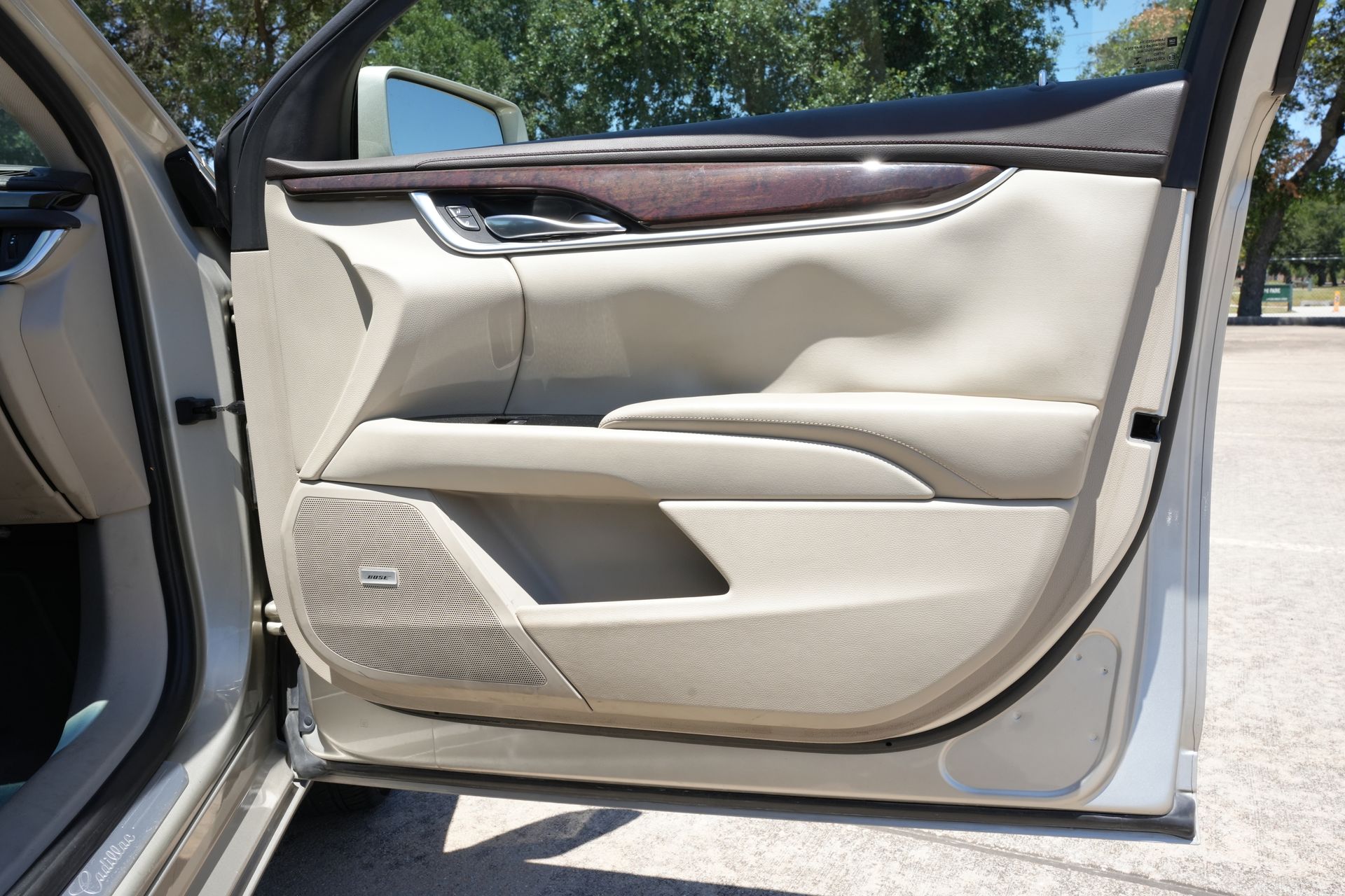 2013 Cadillac XTS Luxury Silver at Emmons Autoplex