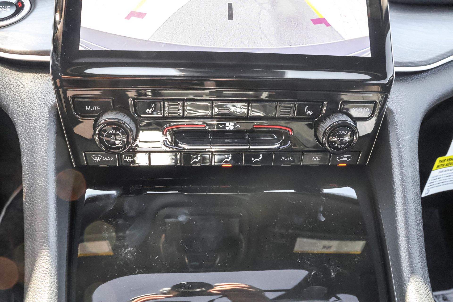 2025 JEEP GRAND CHEROKEE - Image 20