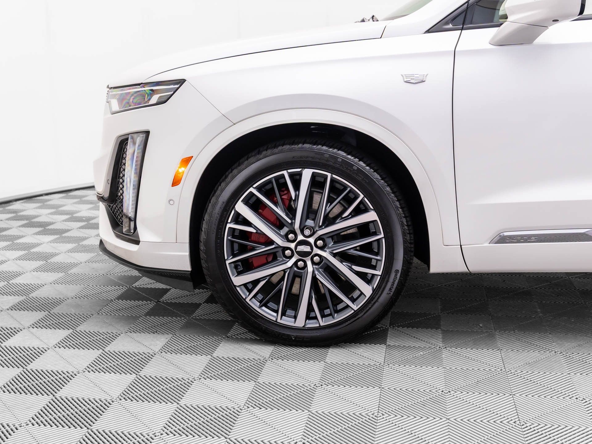 2023 Cadillac XT6 Sport photo