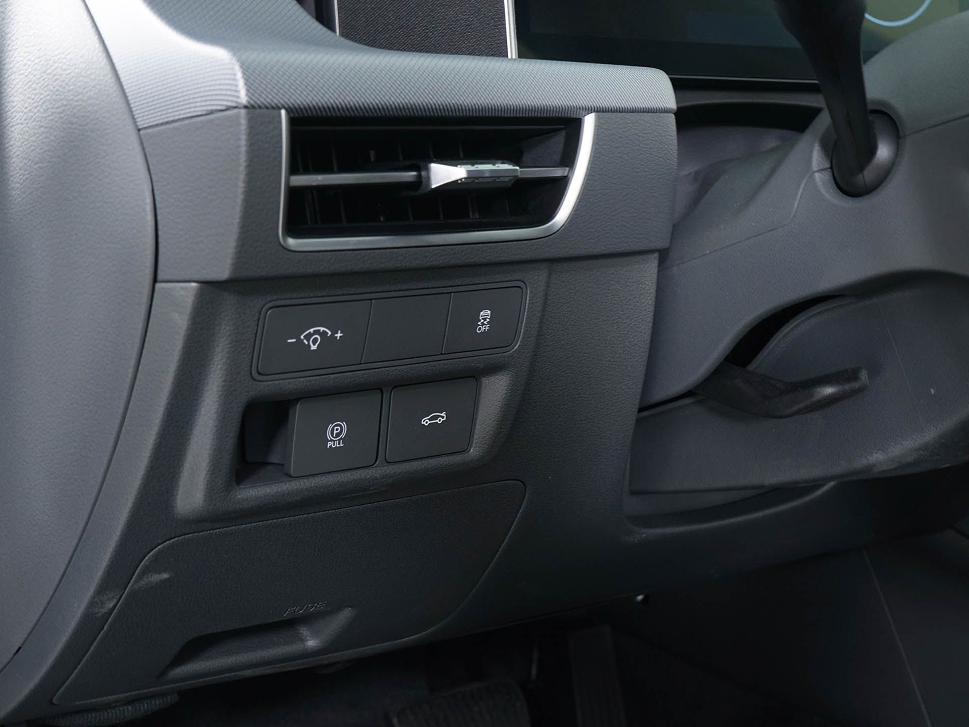 2025 Hyundai Sonata SEL - Photo 29