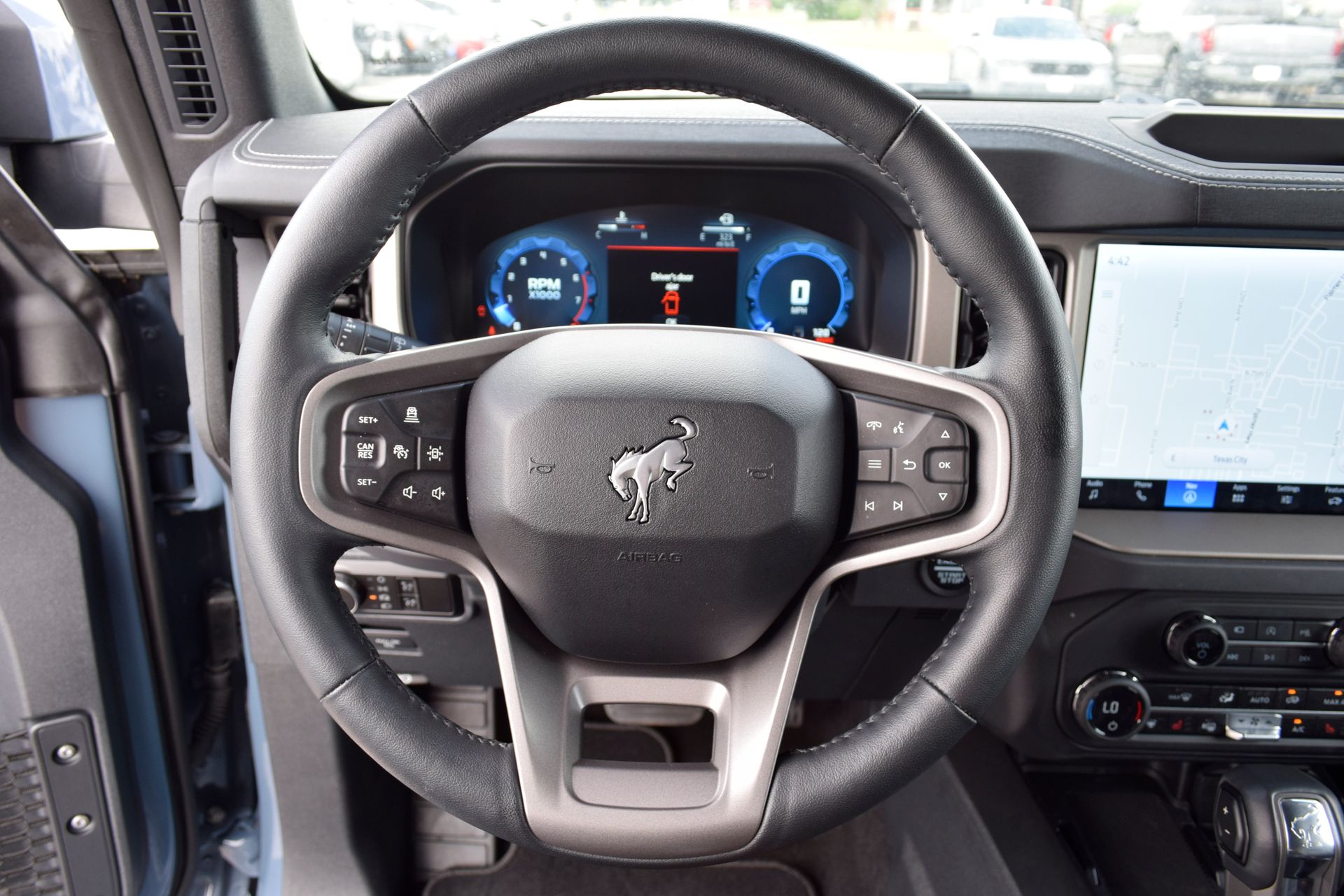 2025 Ford Bronco Outer Banks - 5