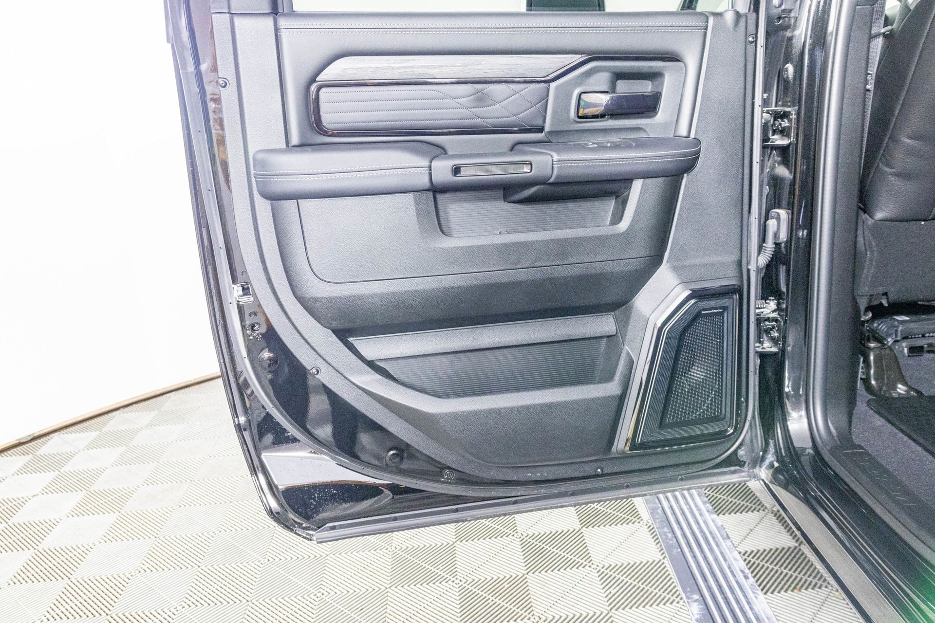 2026 RAM 3500 - Image 27