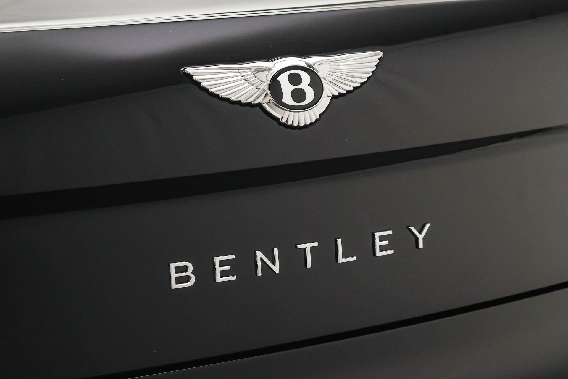 2026 Bentley Flying Spur - Photo 24