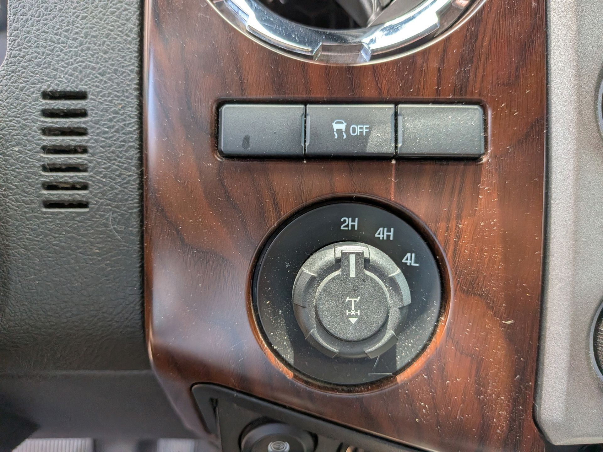 2016 Ford F-350SD Lariat Brown at Autostrade