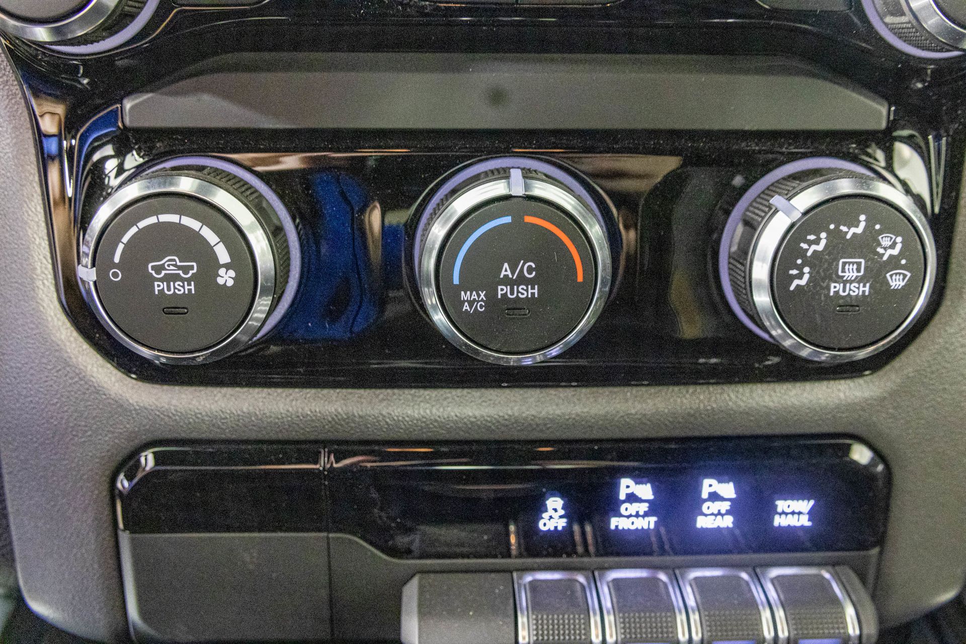 2026 RAM 1500 - Image 23