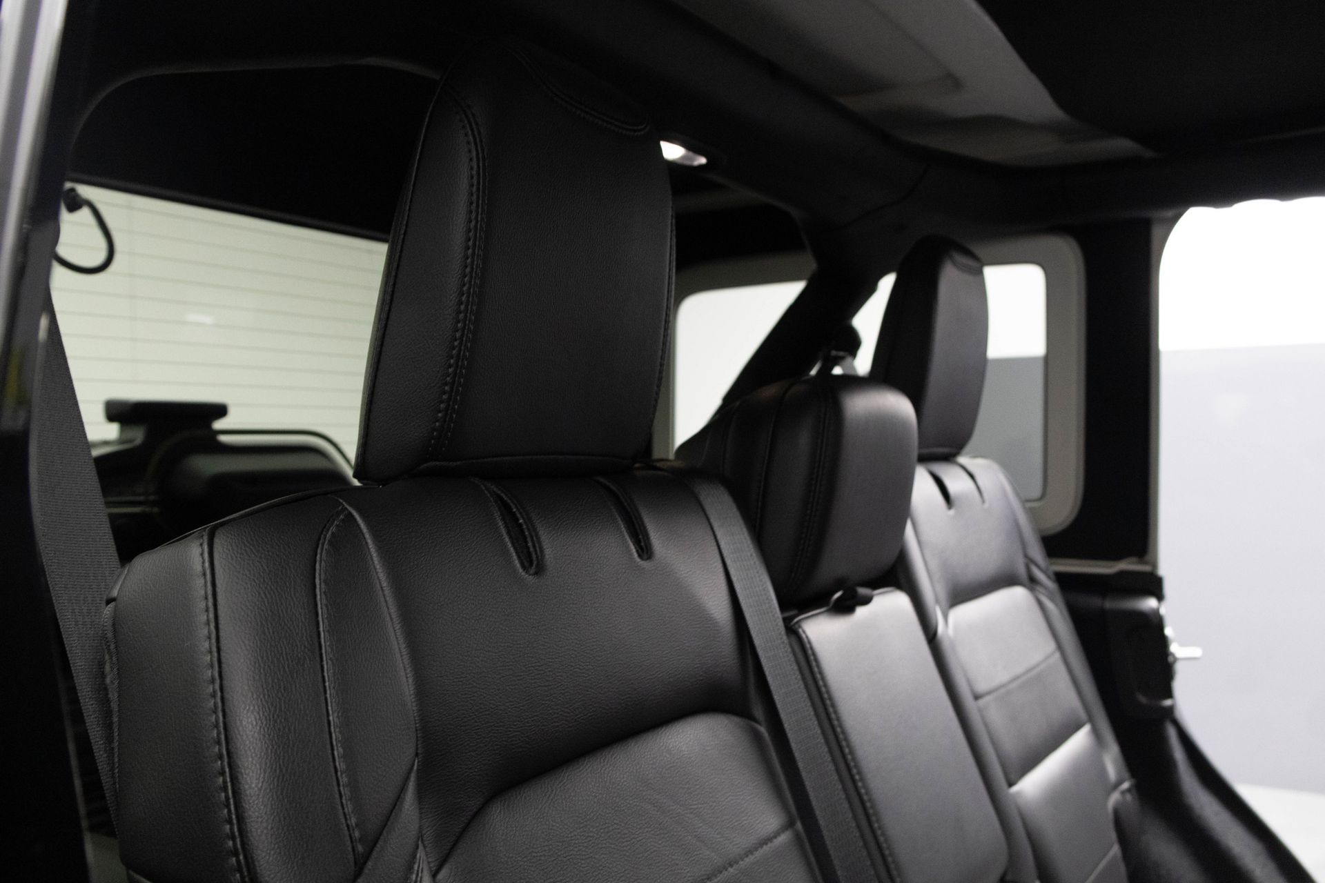 2022 JEEP WRANGLER - Image 34