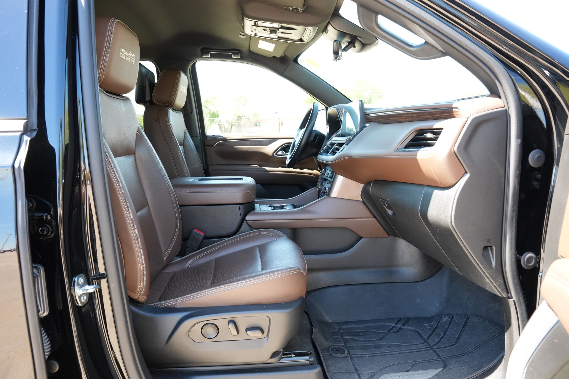 2023 Chevrolet Suburban High Country Black at Bayway Cadillac of The Woodlands