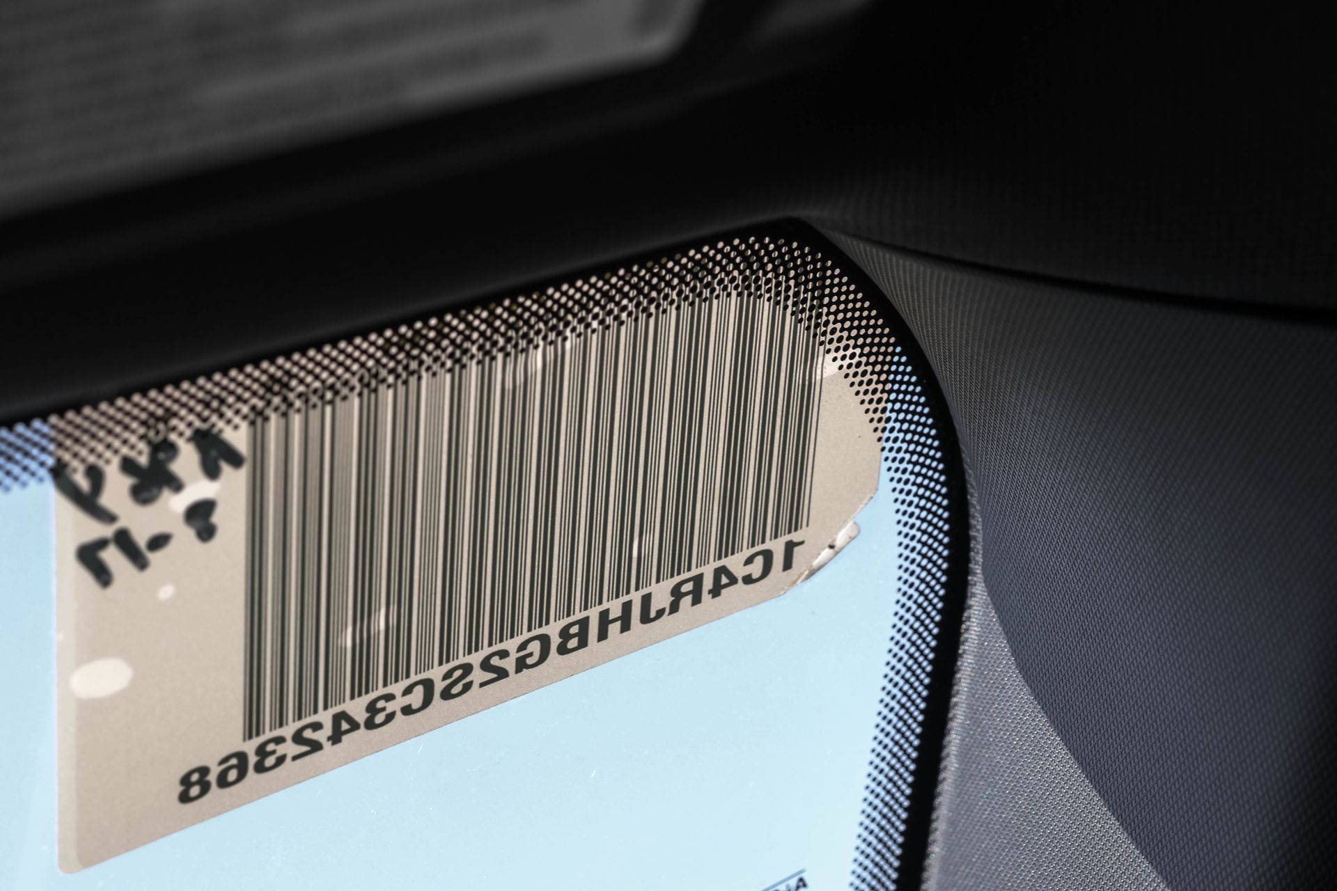 2025 JEEP GRAND CHEROKEE - Image 29