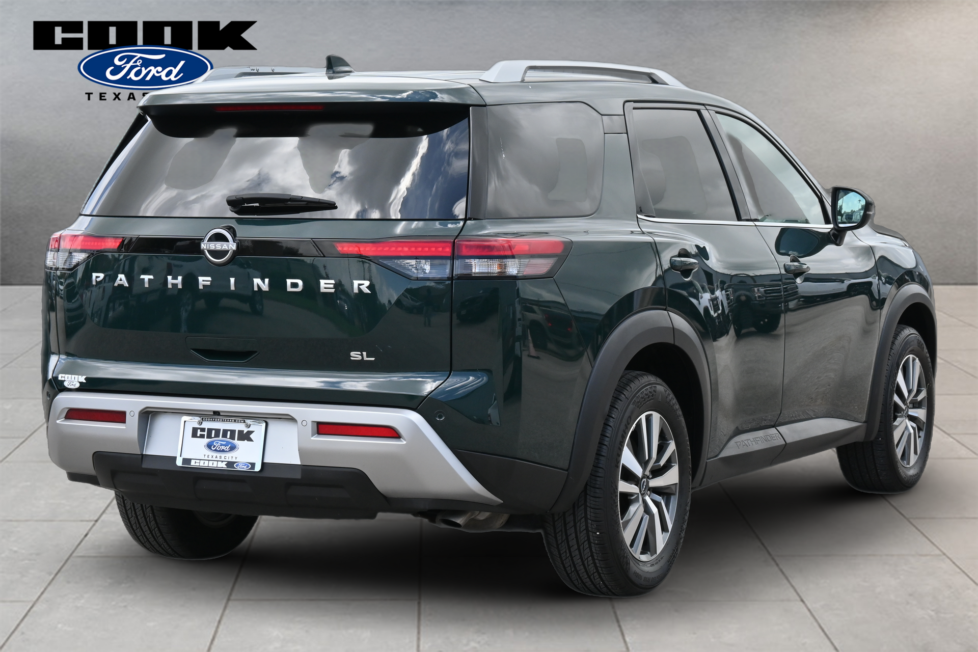 2025 Nissan Pathfinder SL Black at Baytown Hyundai
