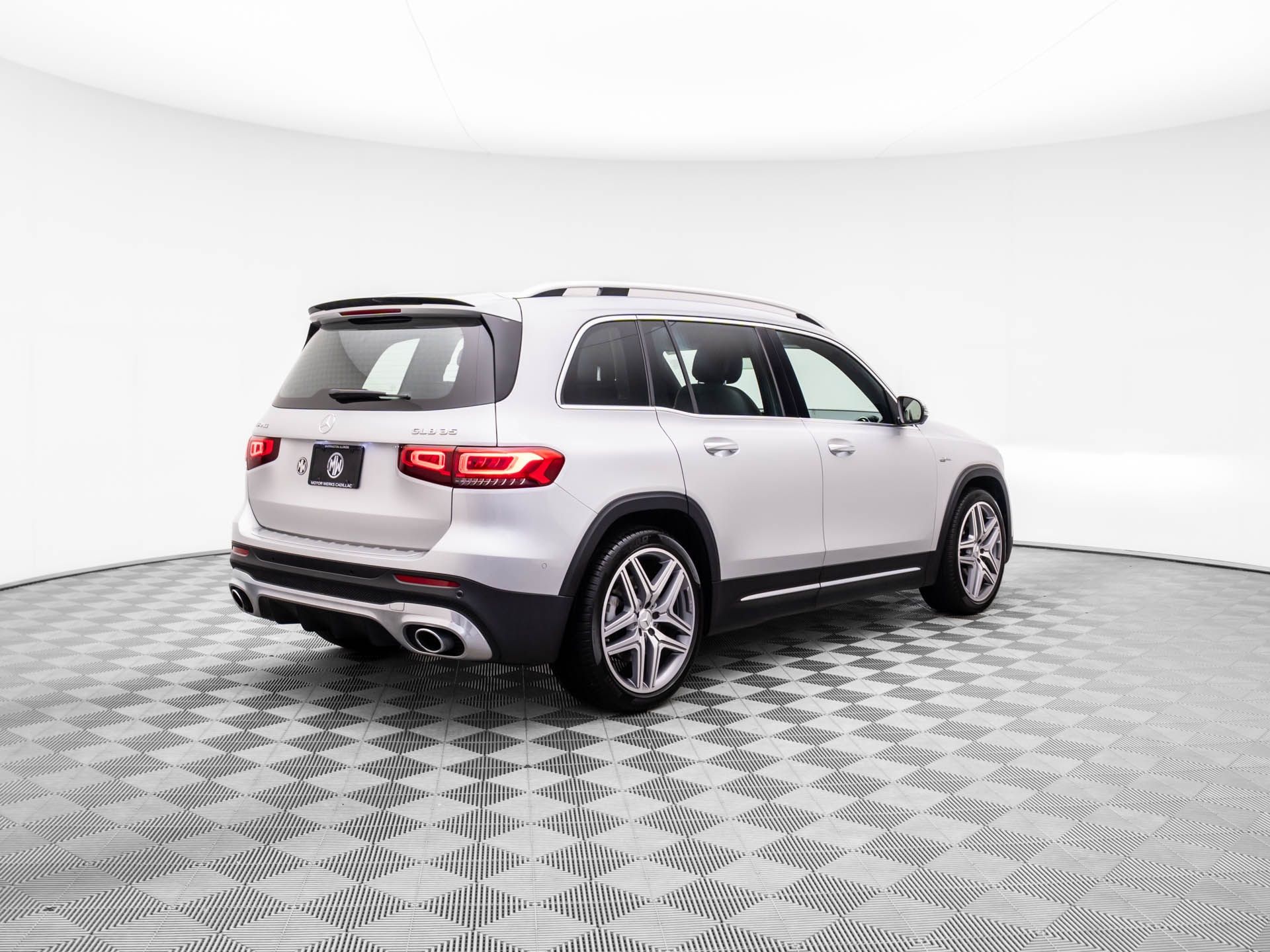 2022 Mercedes-Benz GLB GLB 35 AMG photo
