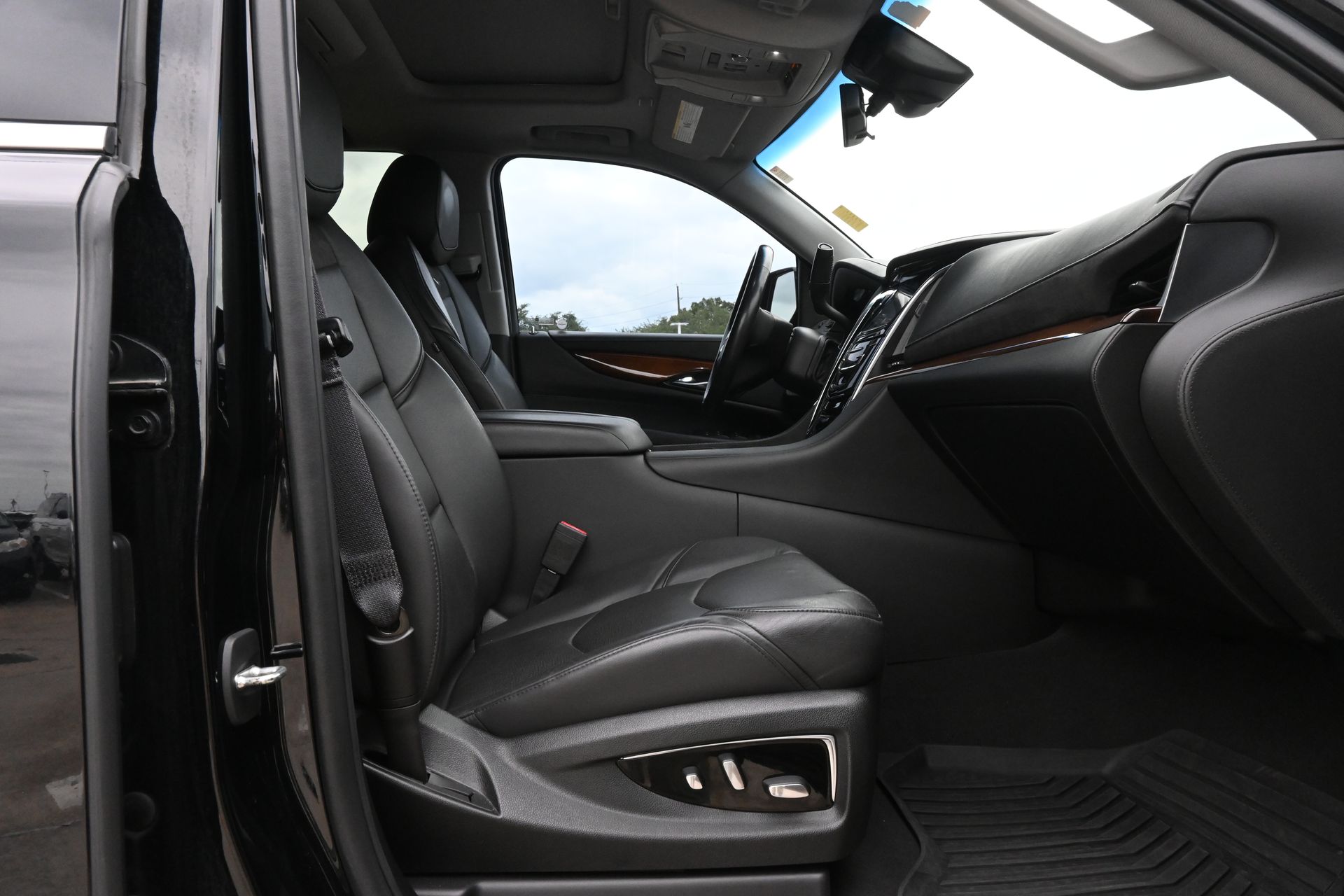 2020 Cadillac Escalade Luxury Black at Emmons Autoplex