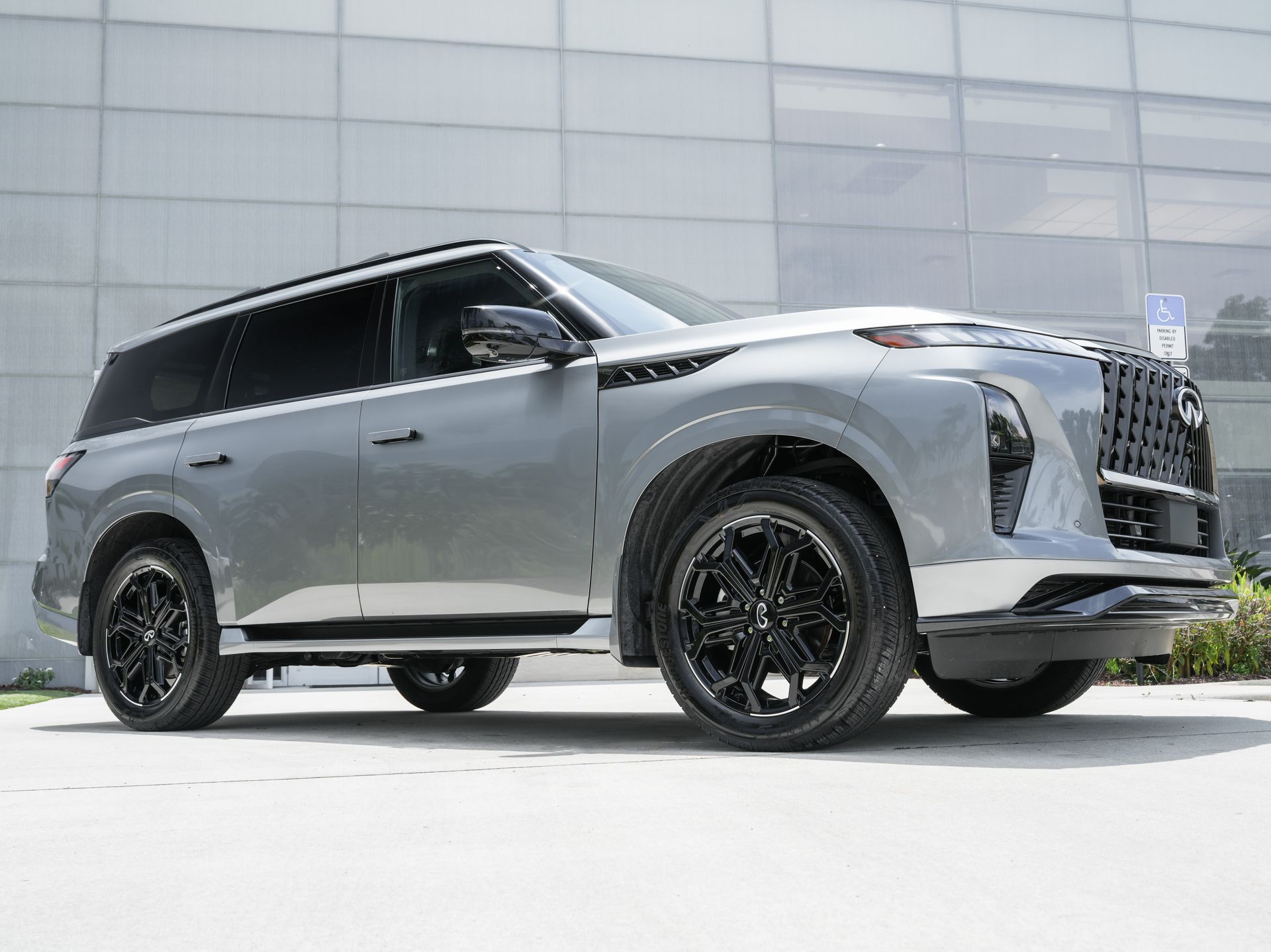 2026 INFINITI QX80 SPORT