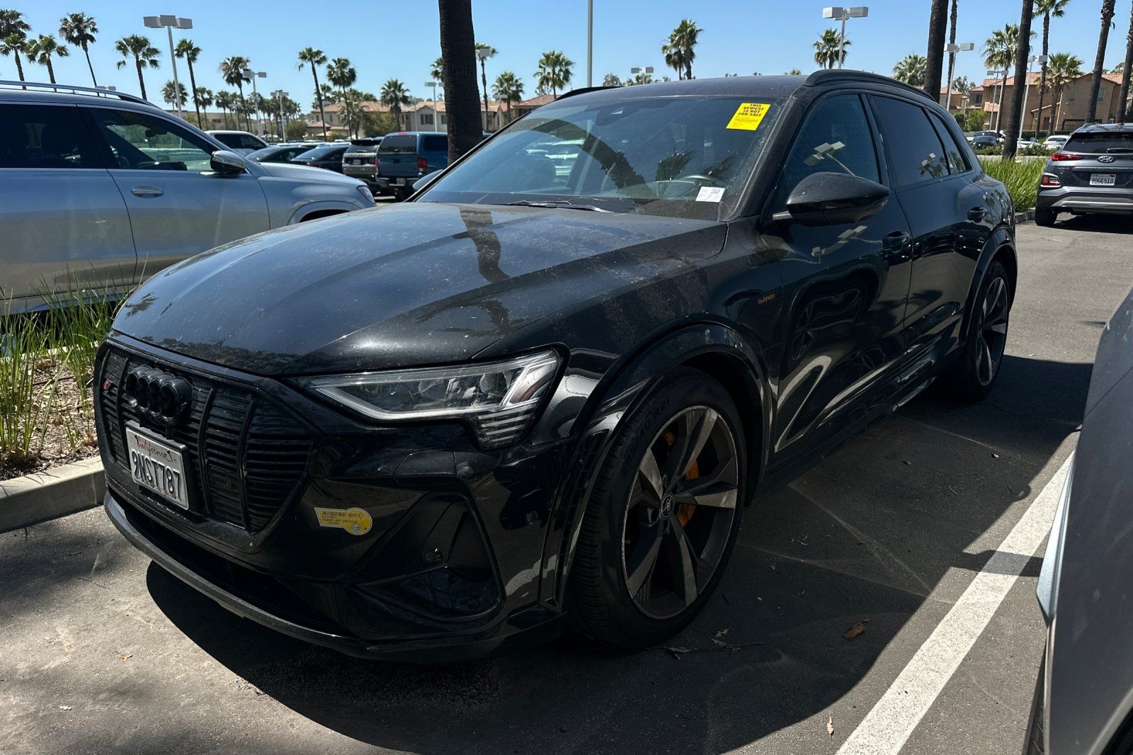Mythos Black Metallic 2022 Audi e-tron S Premium Plus quattro AWD SUV / Crossover All-Wheel Drive Automatic