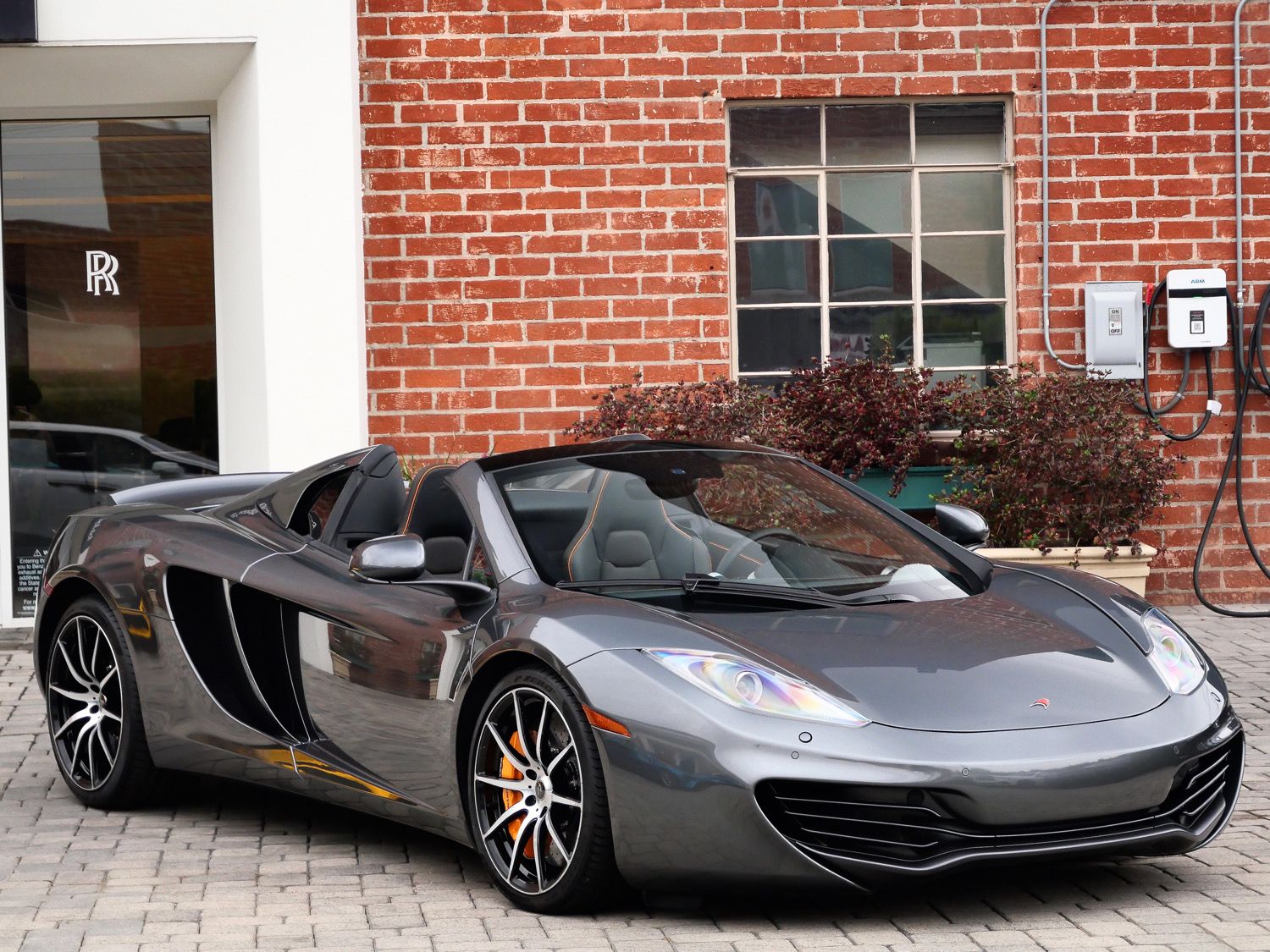 2013 McLaren MP4-12C Base