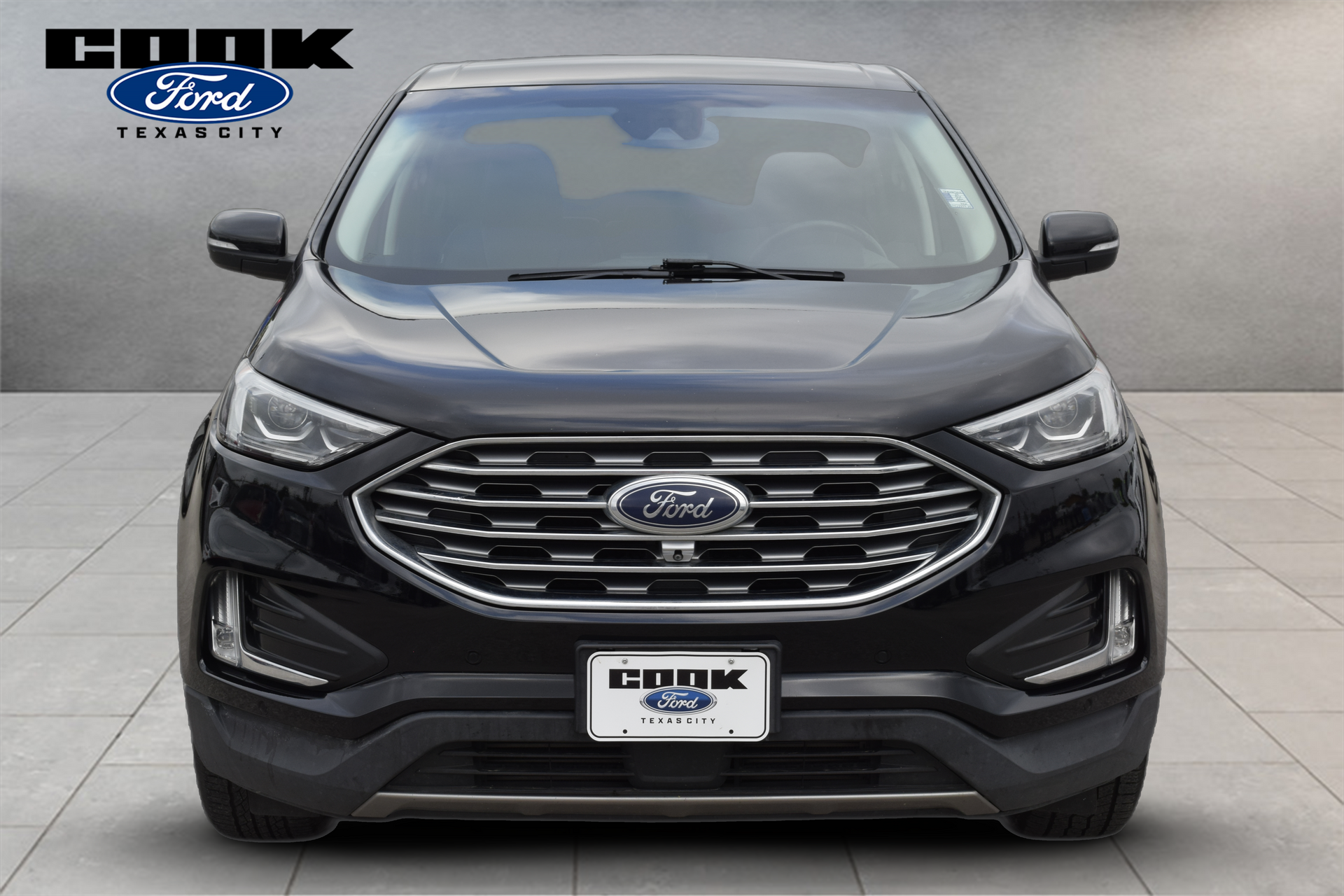 2022 Ford Edge Titanium - 1