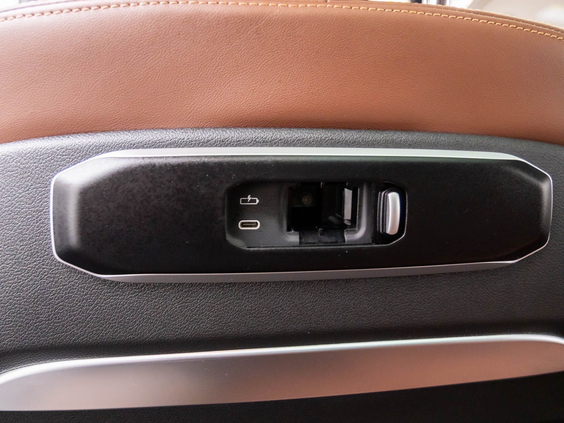 2023 BMW X7 xDrive40i photo