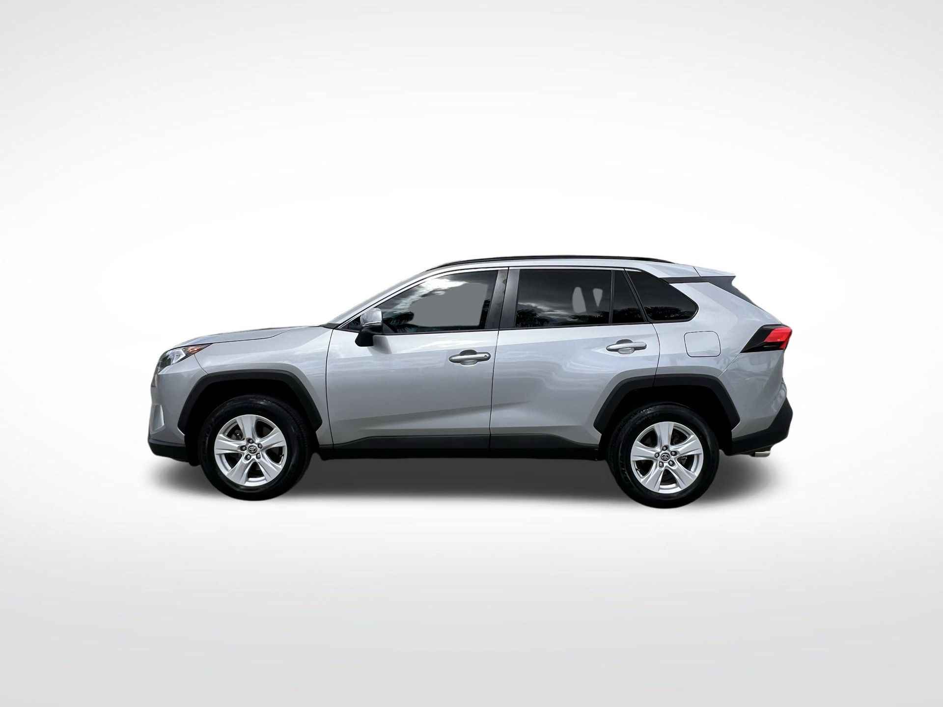 2021 Toyota RAV4 XLE 28