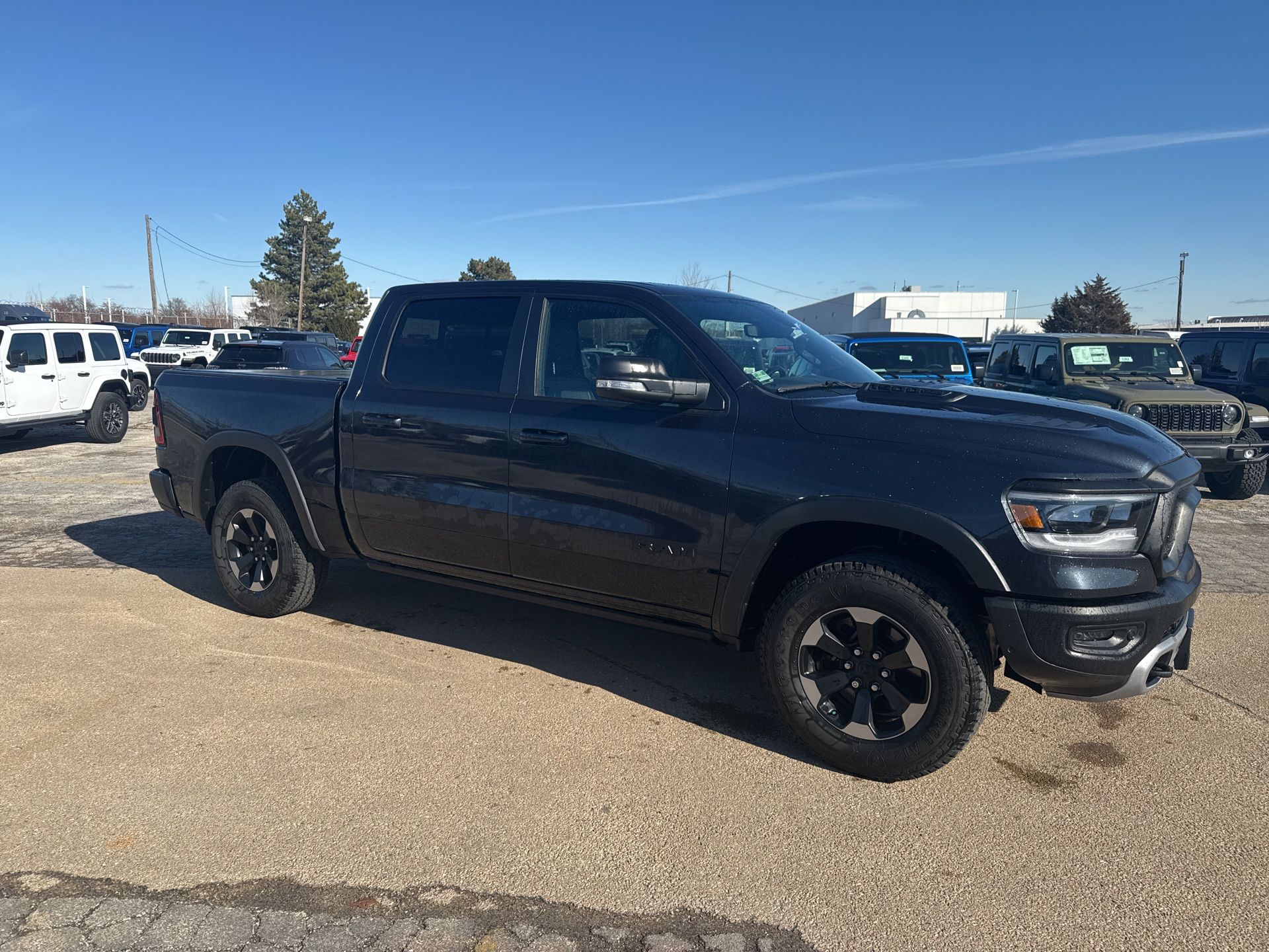 2019 RAM 1500 - Image 4