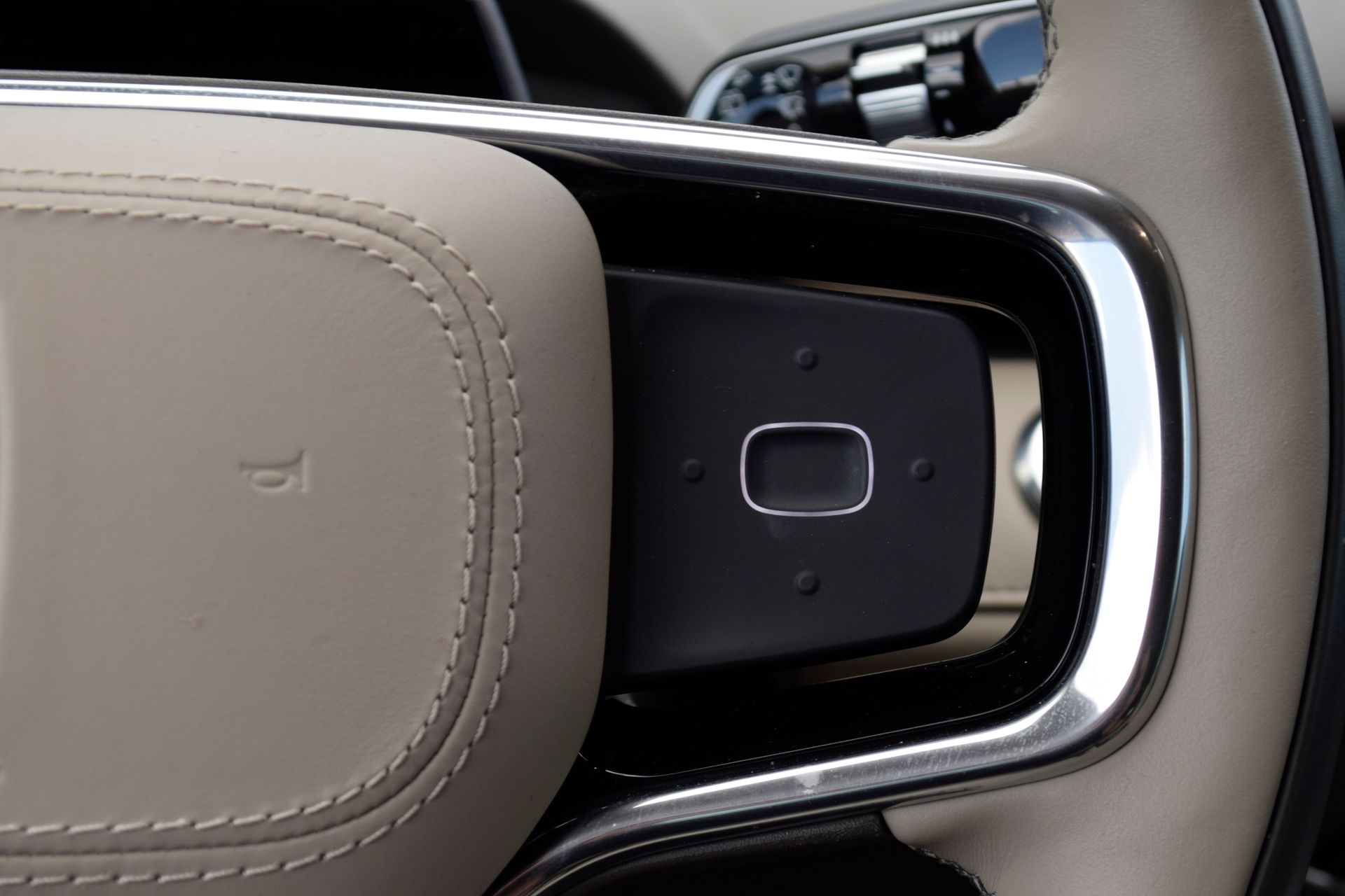 2025 Lincoln Nautilus Premiere Red at Parkway Family Mazda