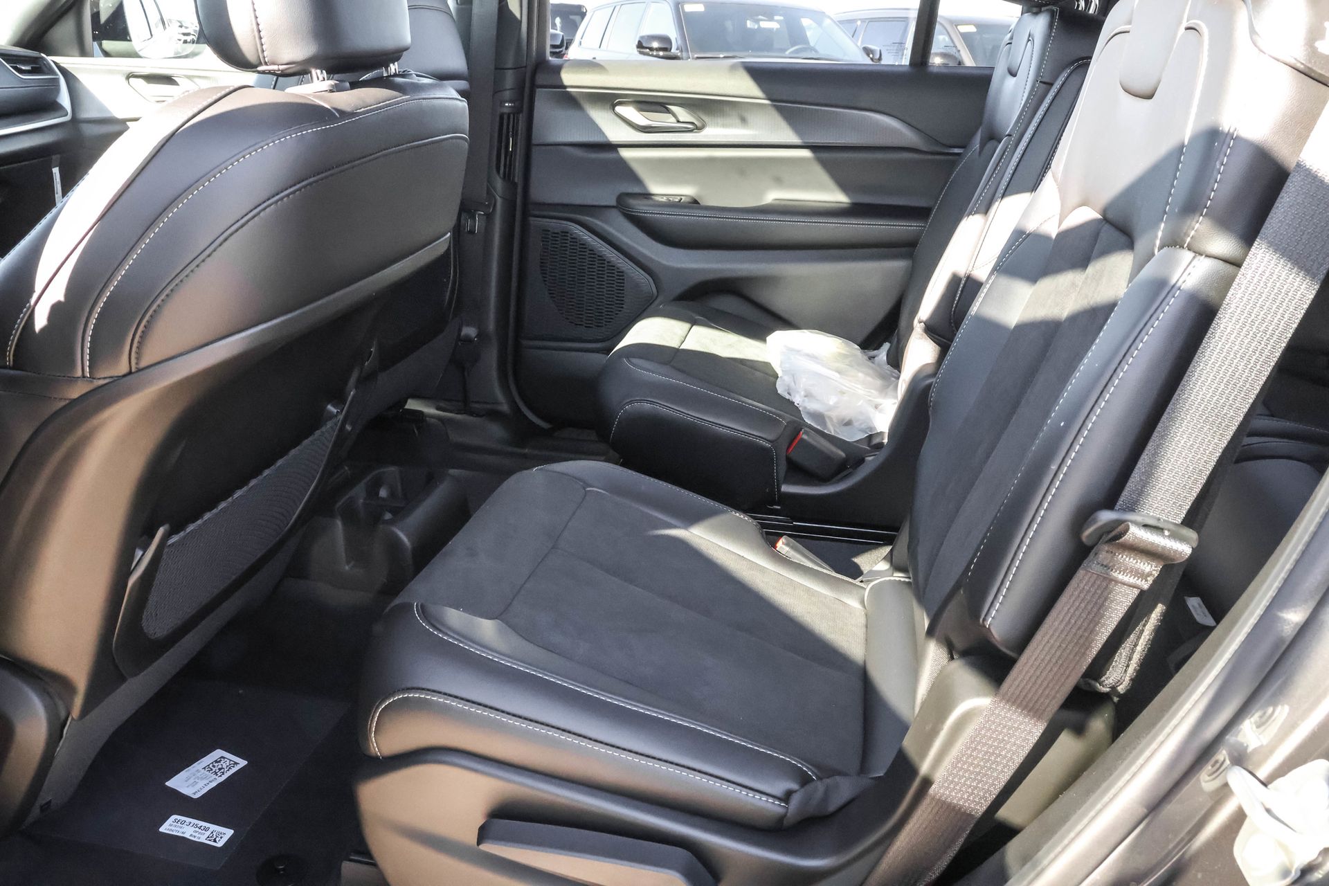 2025 JEEP GRAND CHEROKEE L - Image 16