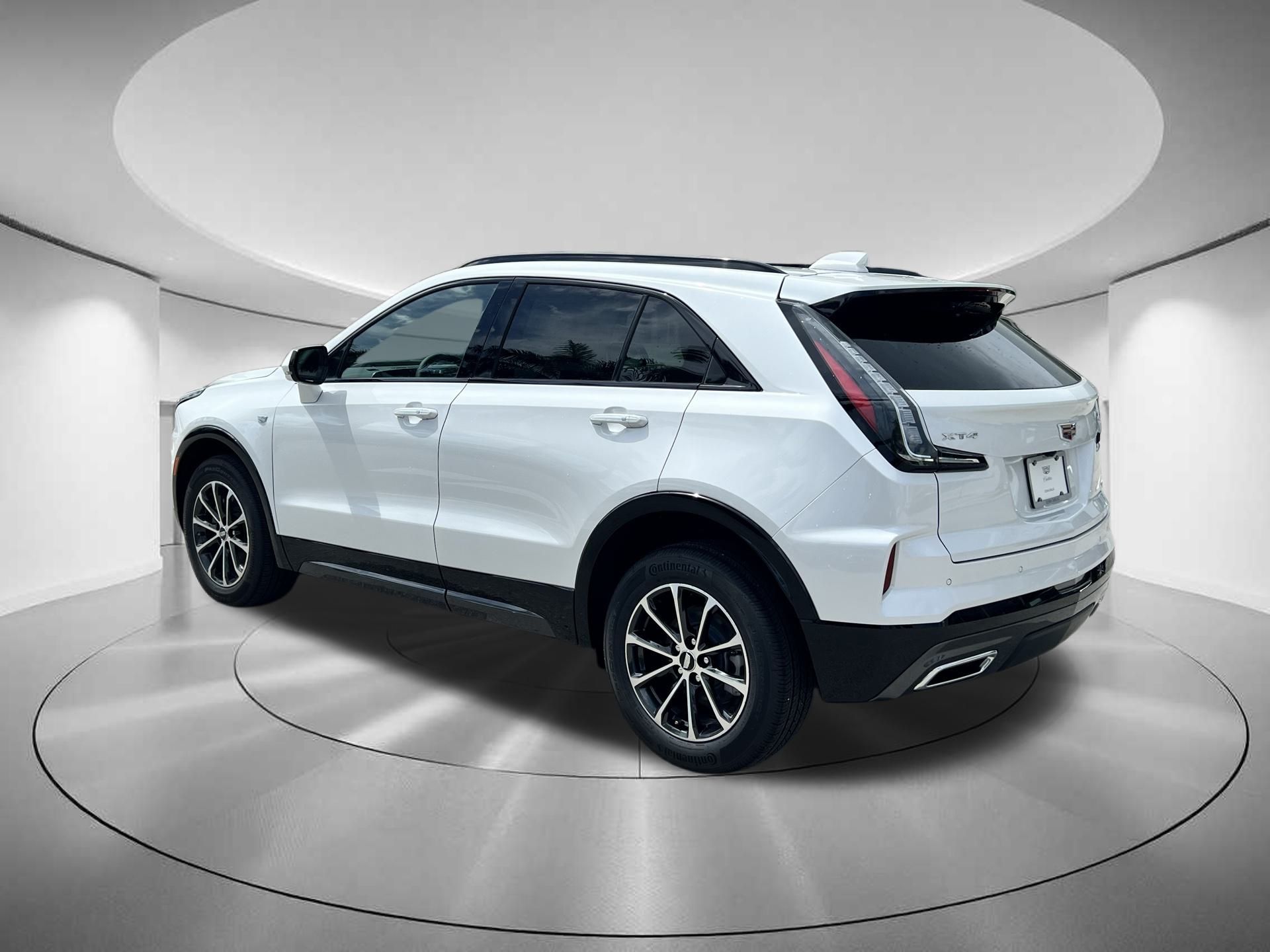 2024 Cadillac XT4 Sport 28