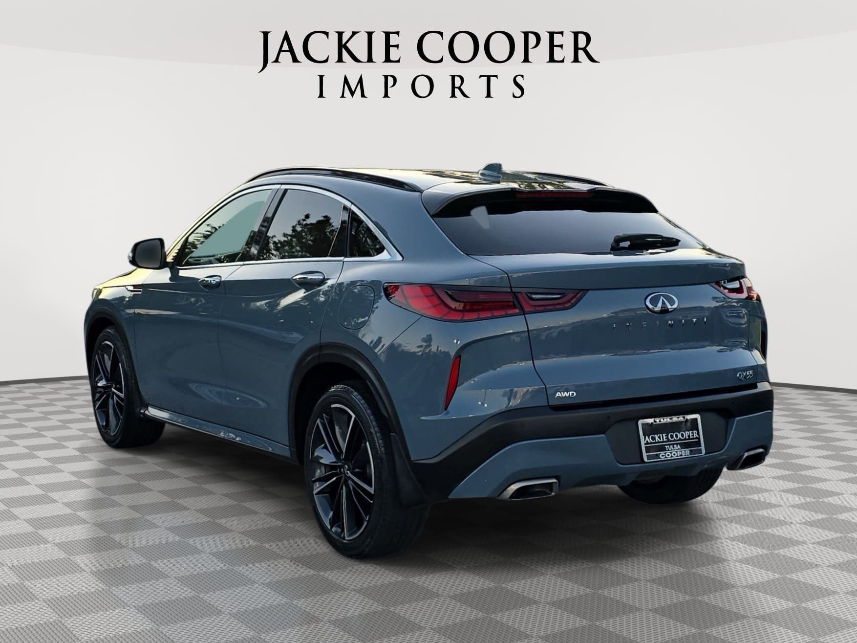 View vehicle photo 7