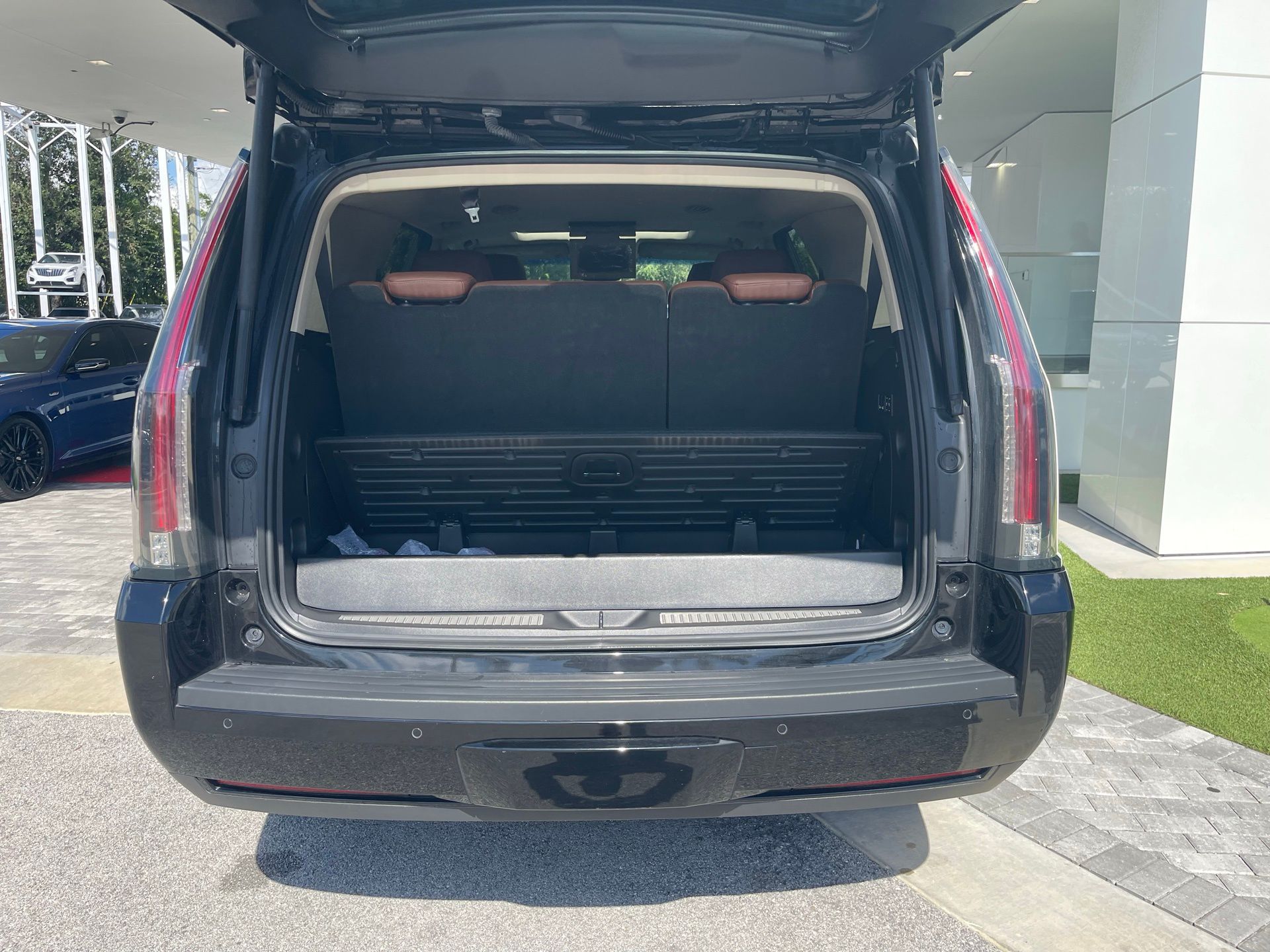 2019 Cadillac Escalade Premium Luxury 12