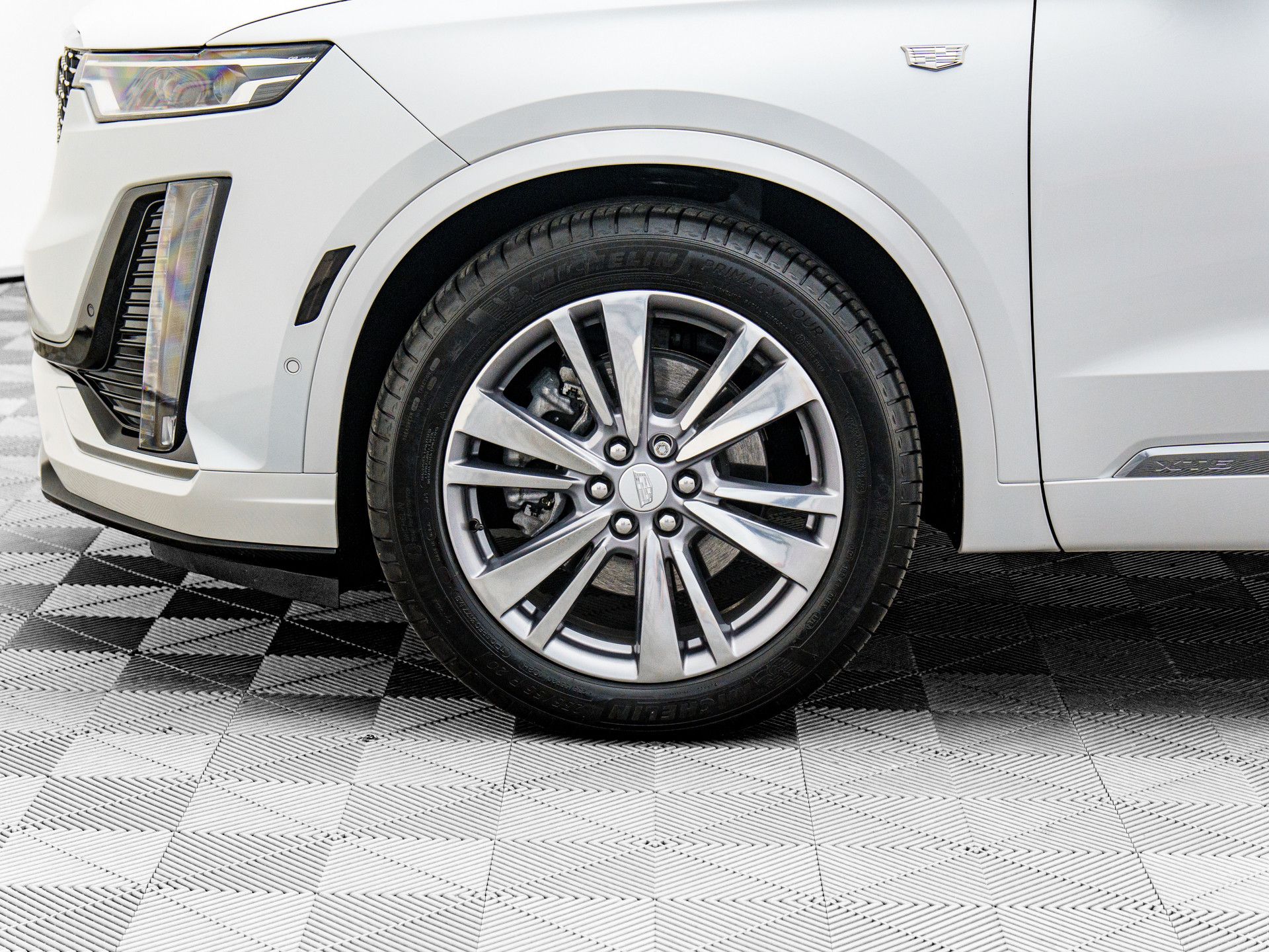 2024 Cadillac XT6 Premium Luxury photo
