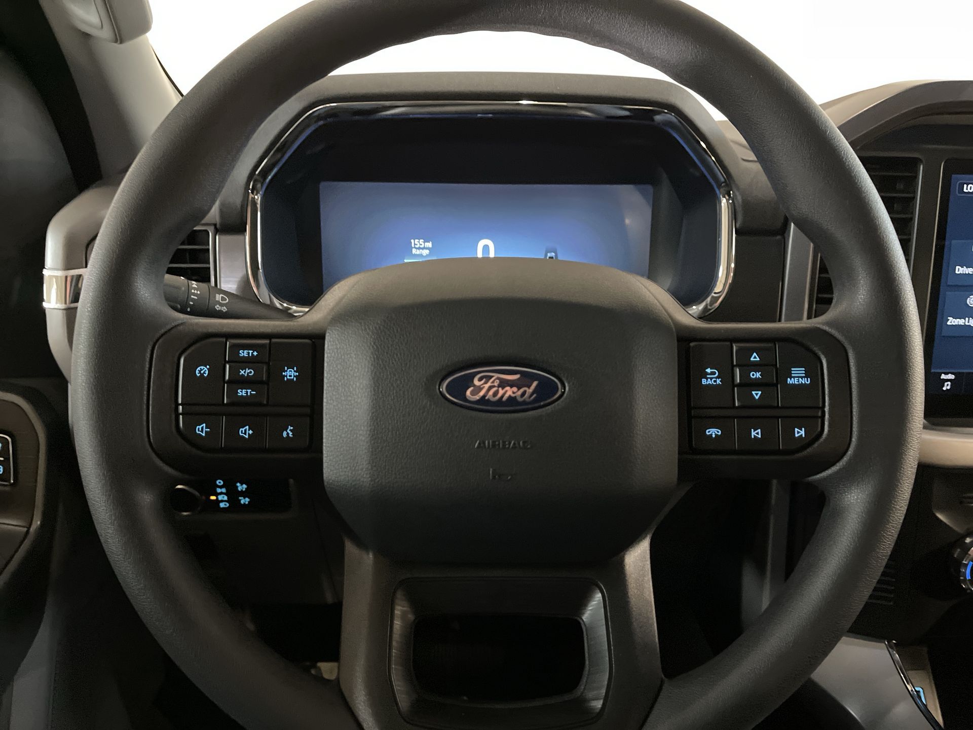 2024 Ford F-150 Lightning Pro - Photo 19