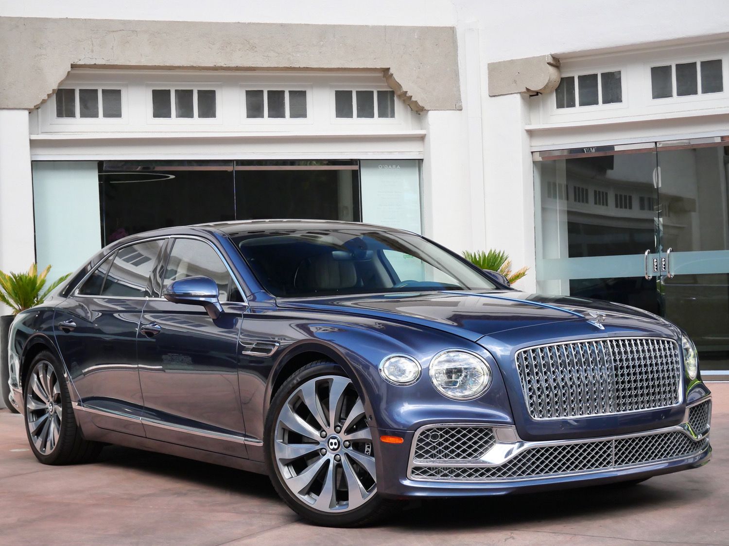 Meteor 2021 Bentley Flying Spur W12 Sedan Sedan All-Wheel Drive 8-Speed Dual Clutch