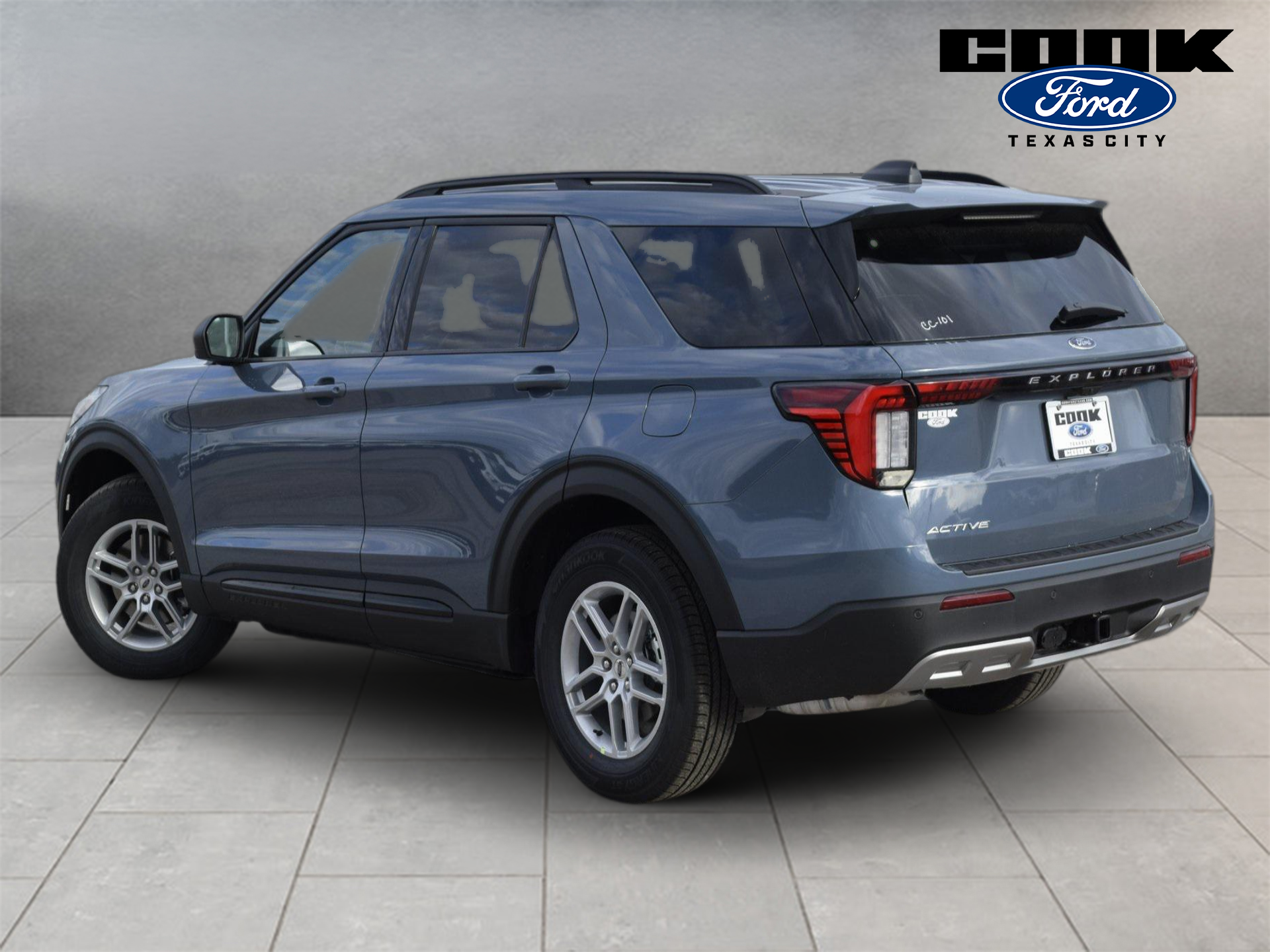 2026 Ford Explorer Active - 3